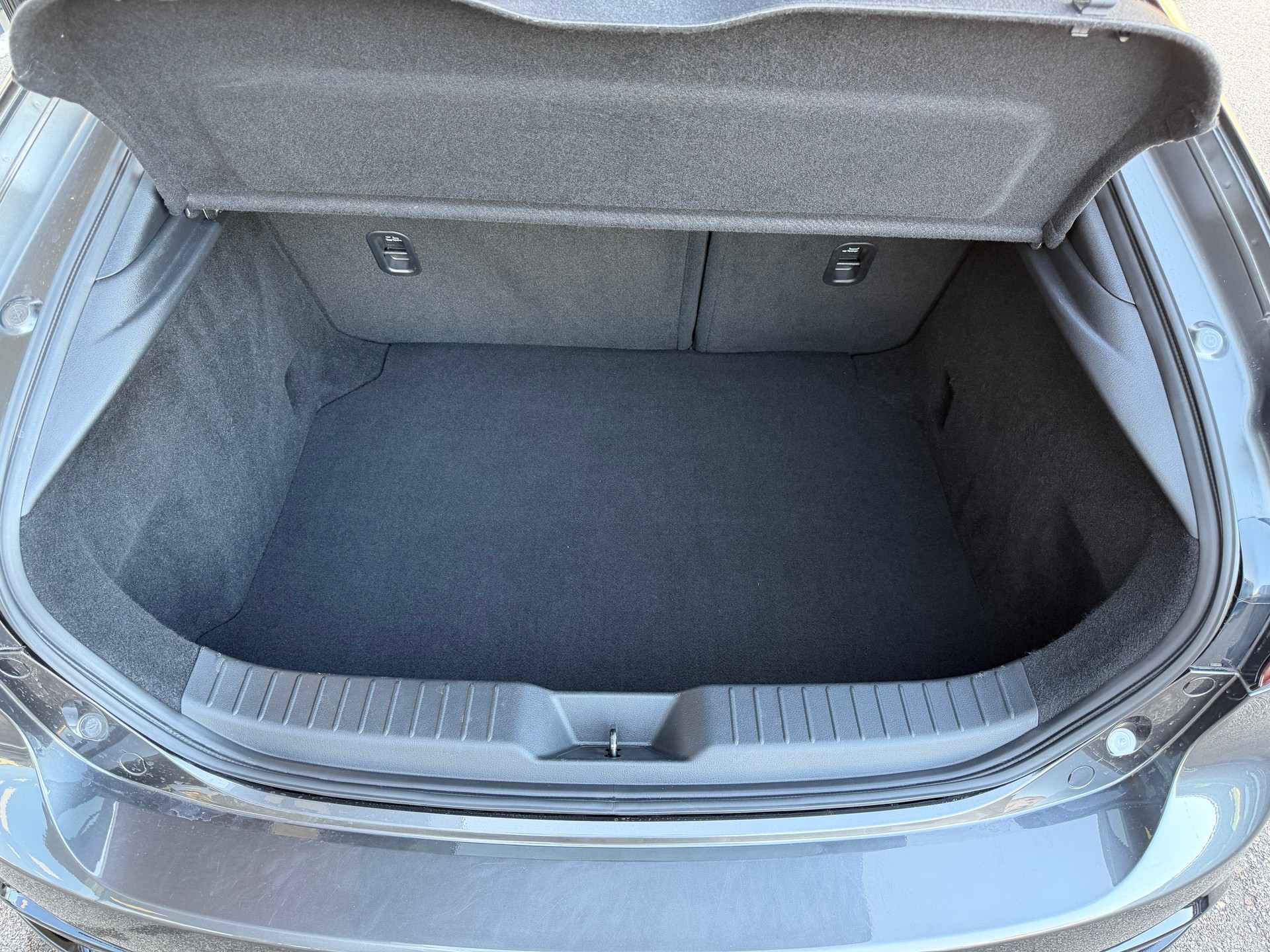 MAZDA 3 Hatchback SKYACTIV-X M Hybrid 186 Homura Automat-image-4
