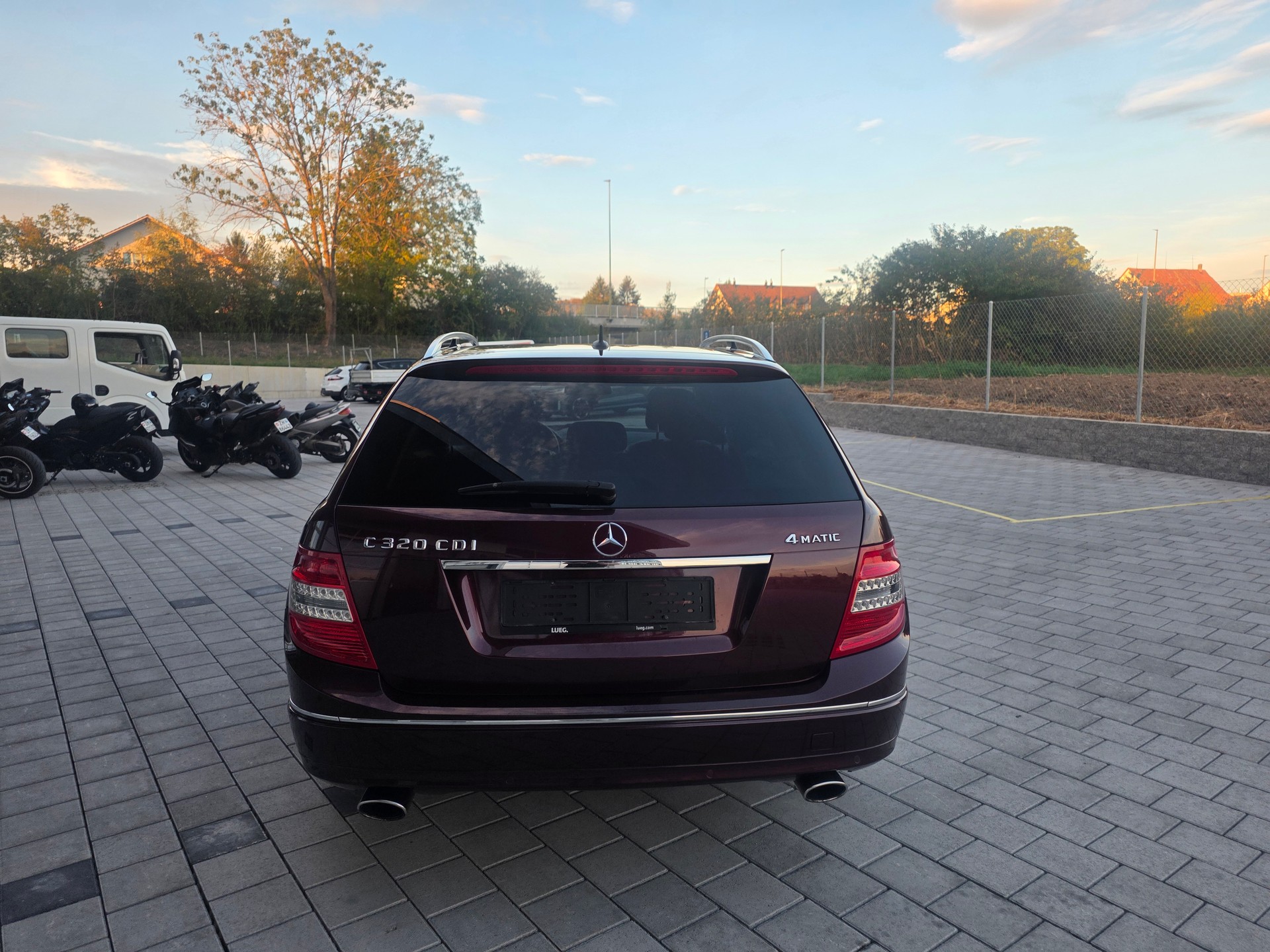 MERCEDES-BENZ C 350 CDI (320 CDI) Avantgarde 4Matic 7G-Tronic-image-8