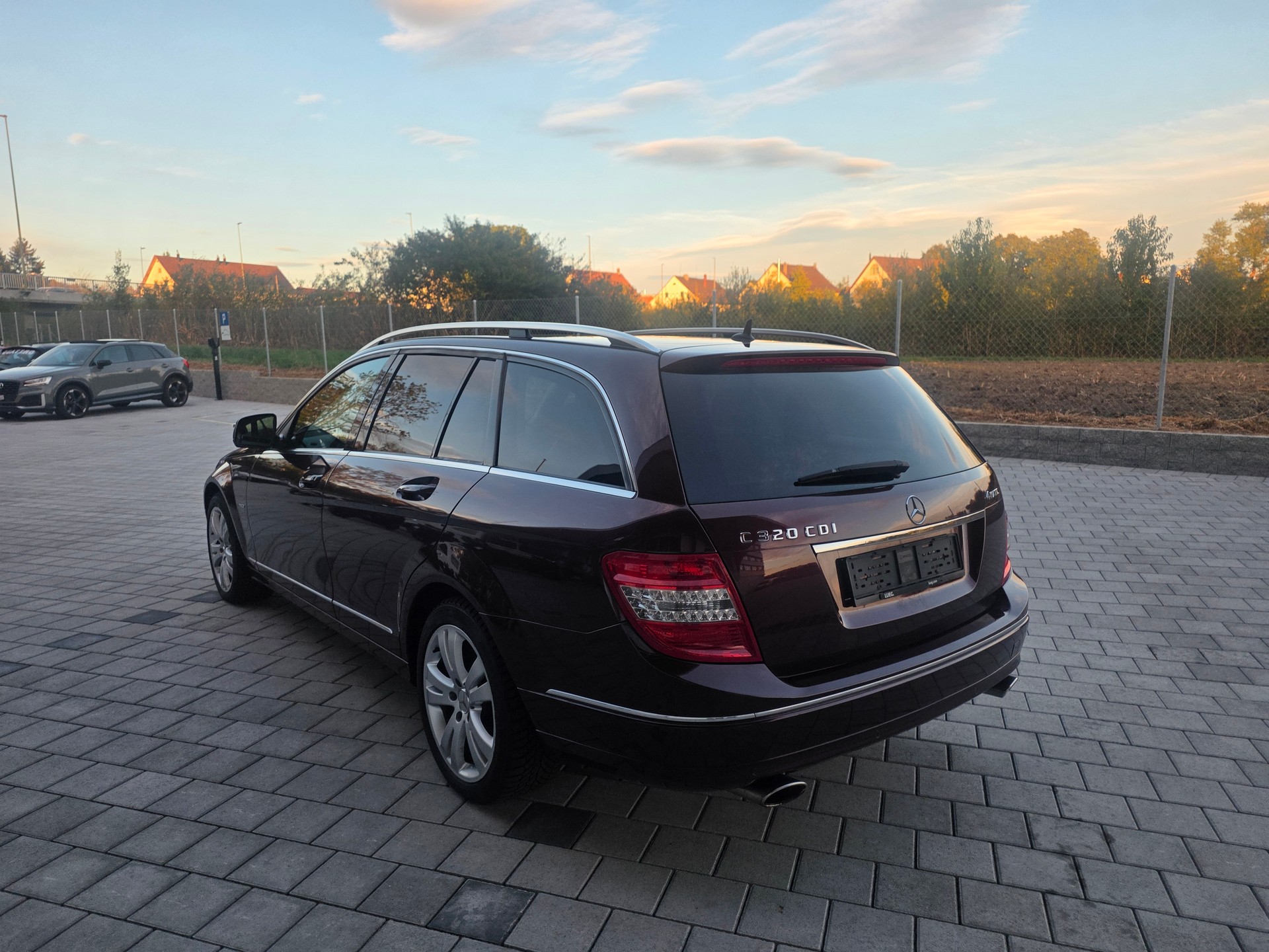 MERCEDES-BENZ C 350 CDI (320 CDI) Avantgarde 4Matic 7G-Tronic-image-7