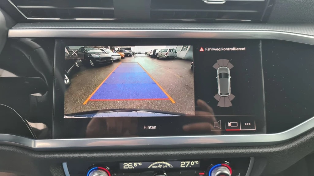 AUDI Q3 40 TDI quattro S-tronic ** 200 PS ** Gr-Navi ** RF-Kamera ** Abstandsregelsysteme ** Frisch Ab MFK & Service **-image-9