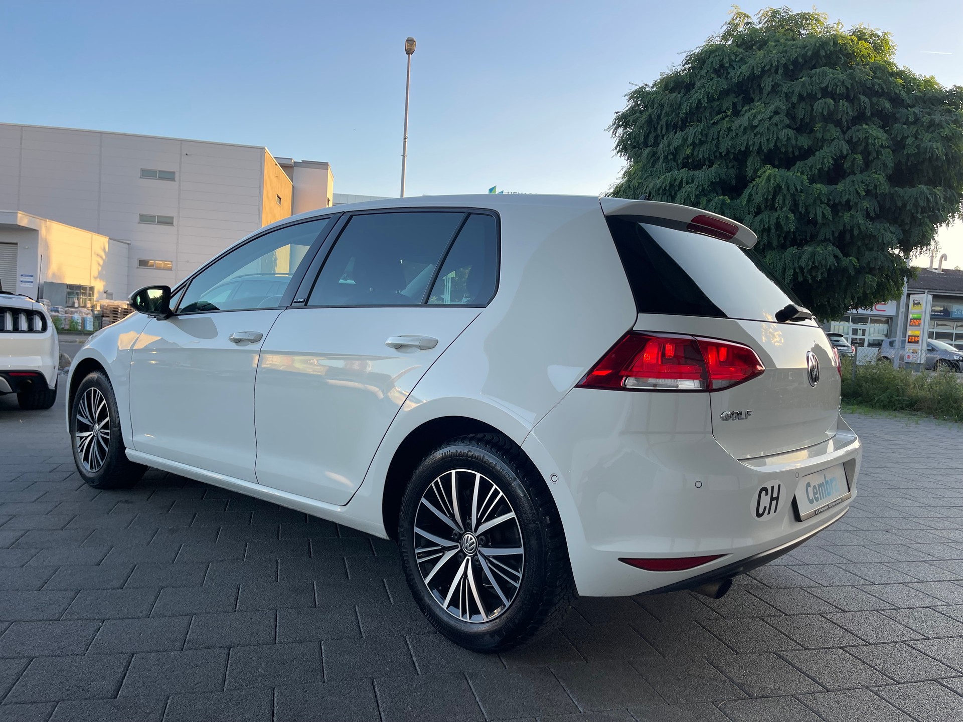 VW Golf 1.2 TSI Allstar-image-7