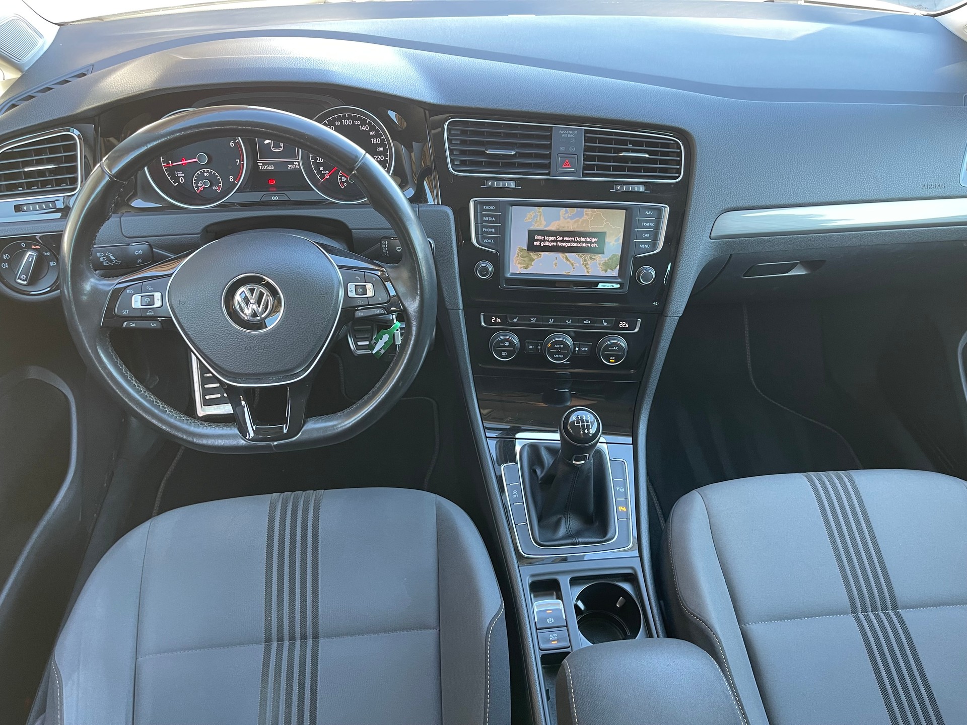 VW Golf 1.2 TSI Allstar-image-11