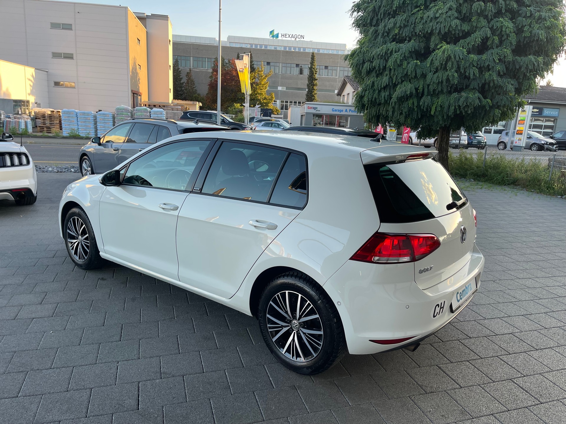 VW Golf 1.2 TSI Allstar-image-8