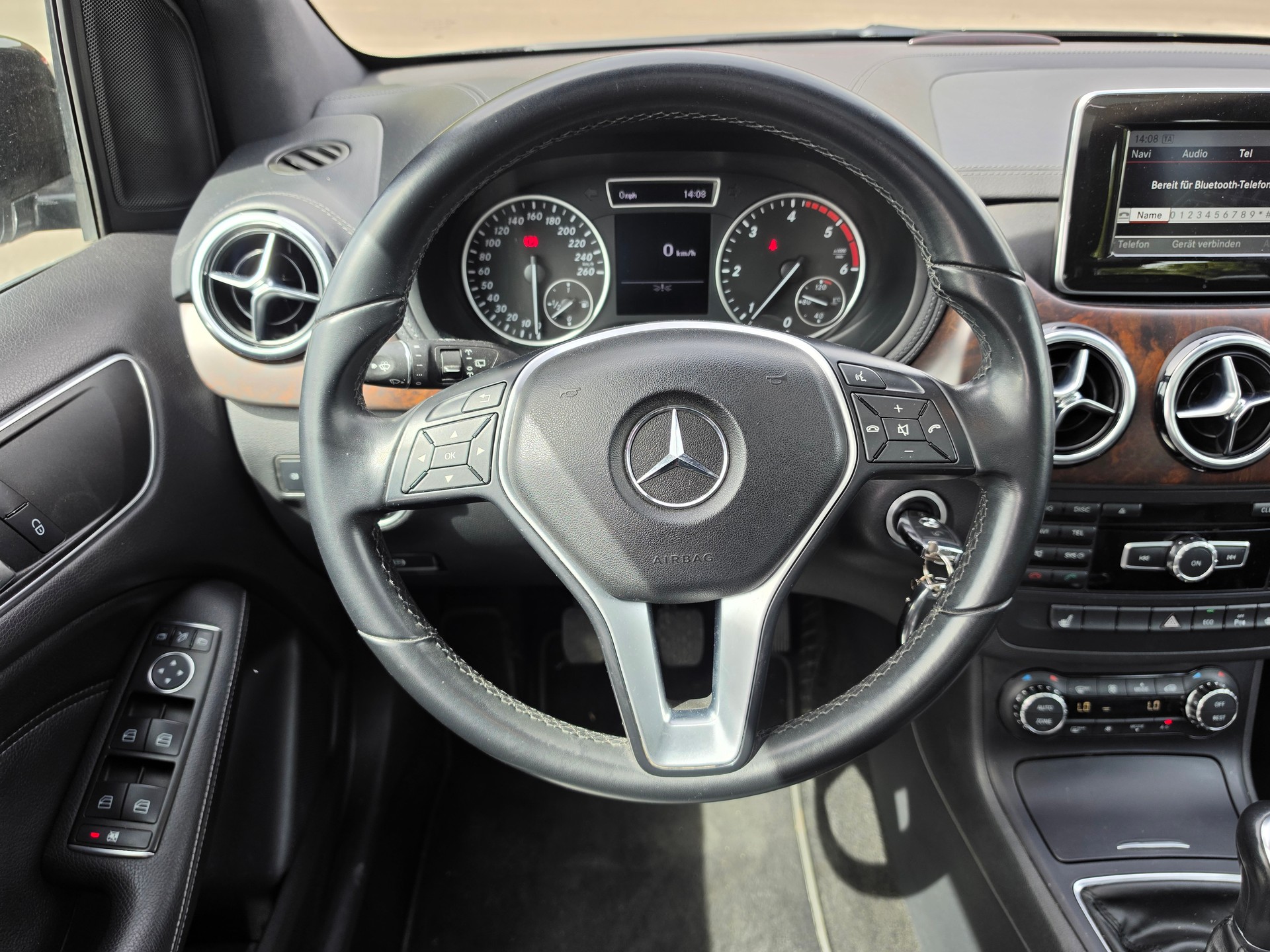 MERCEDES-BENZ B 180 CDI-image-14