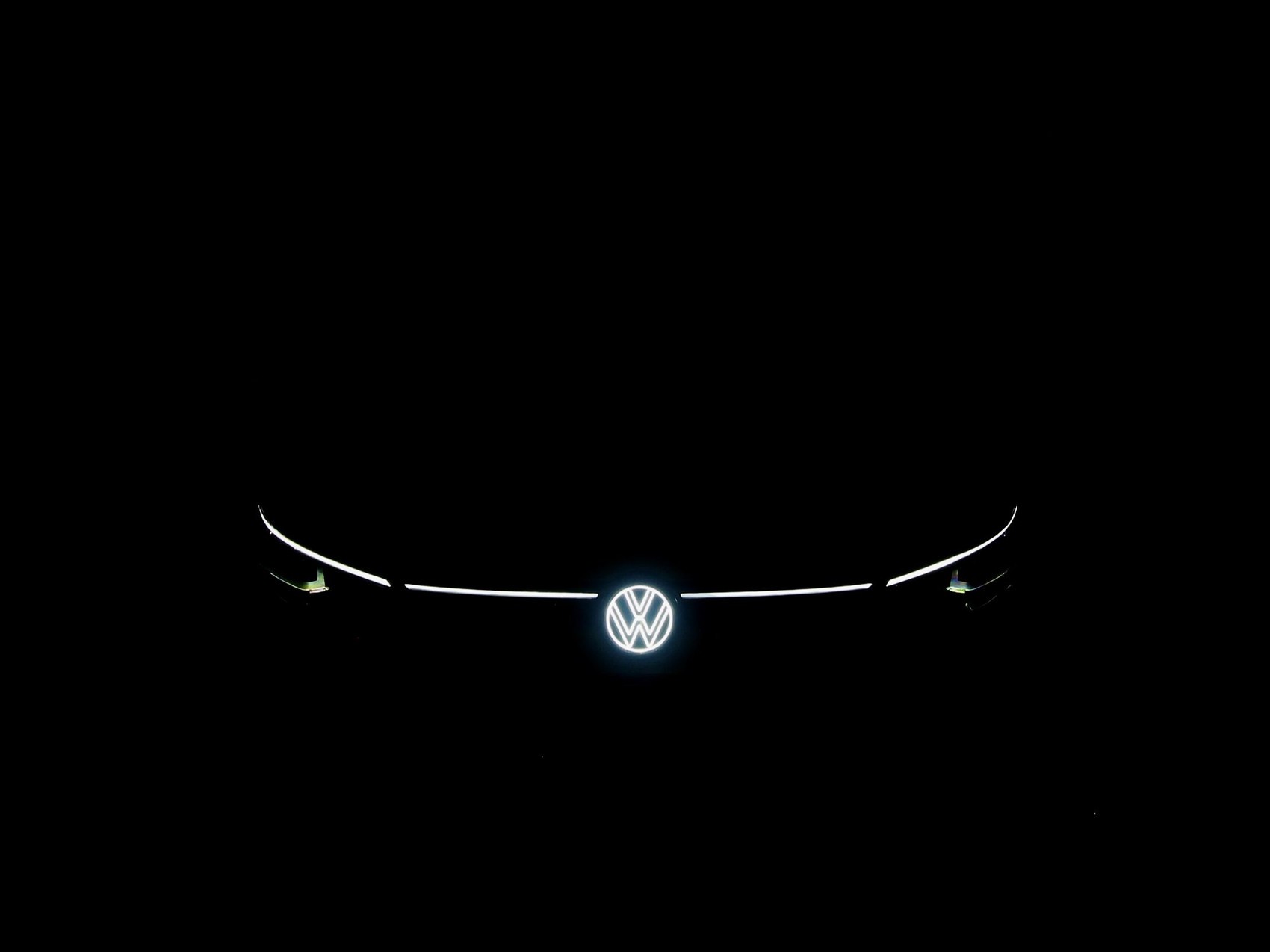 VW Golf VIII 1.5 eTSI R-Line DSG-image-6