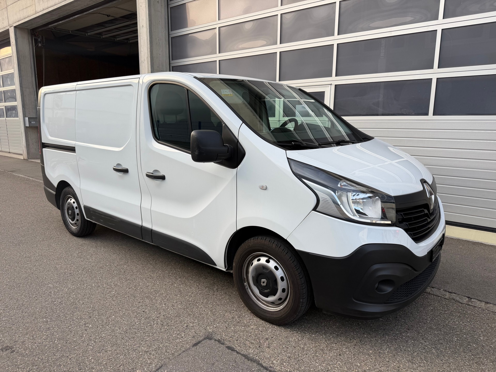 RENAULT Trafic 1.6 ENERGY TwinT. dCi125 2.9t Busin. L1H1