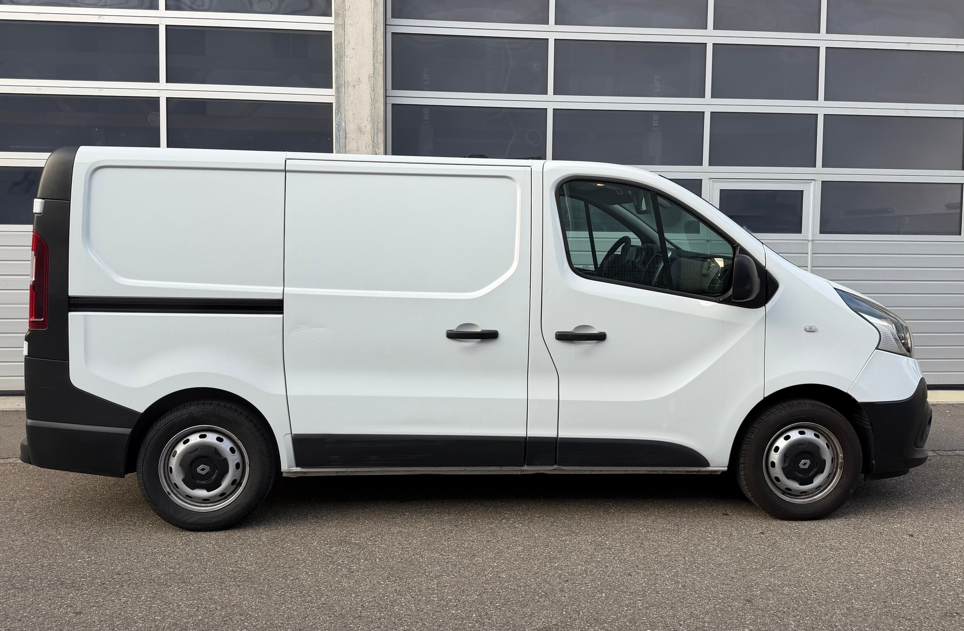 RENAULT Trafic 1.6 ENERGY TwinT. dCi125 2.9t Busin. L1H1-showroom-element-1