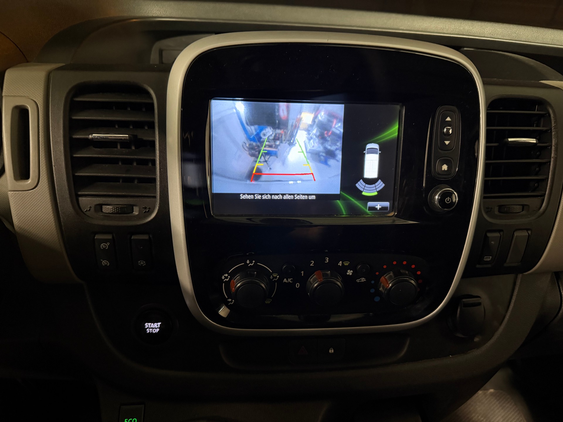 RENAULT Trafic 1.6 ENERGY TwinT. dCi125 2.9t Busin. L1H1-image-3