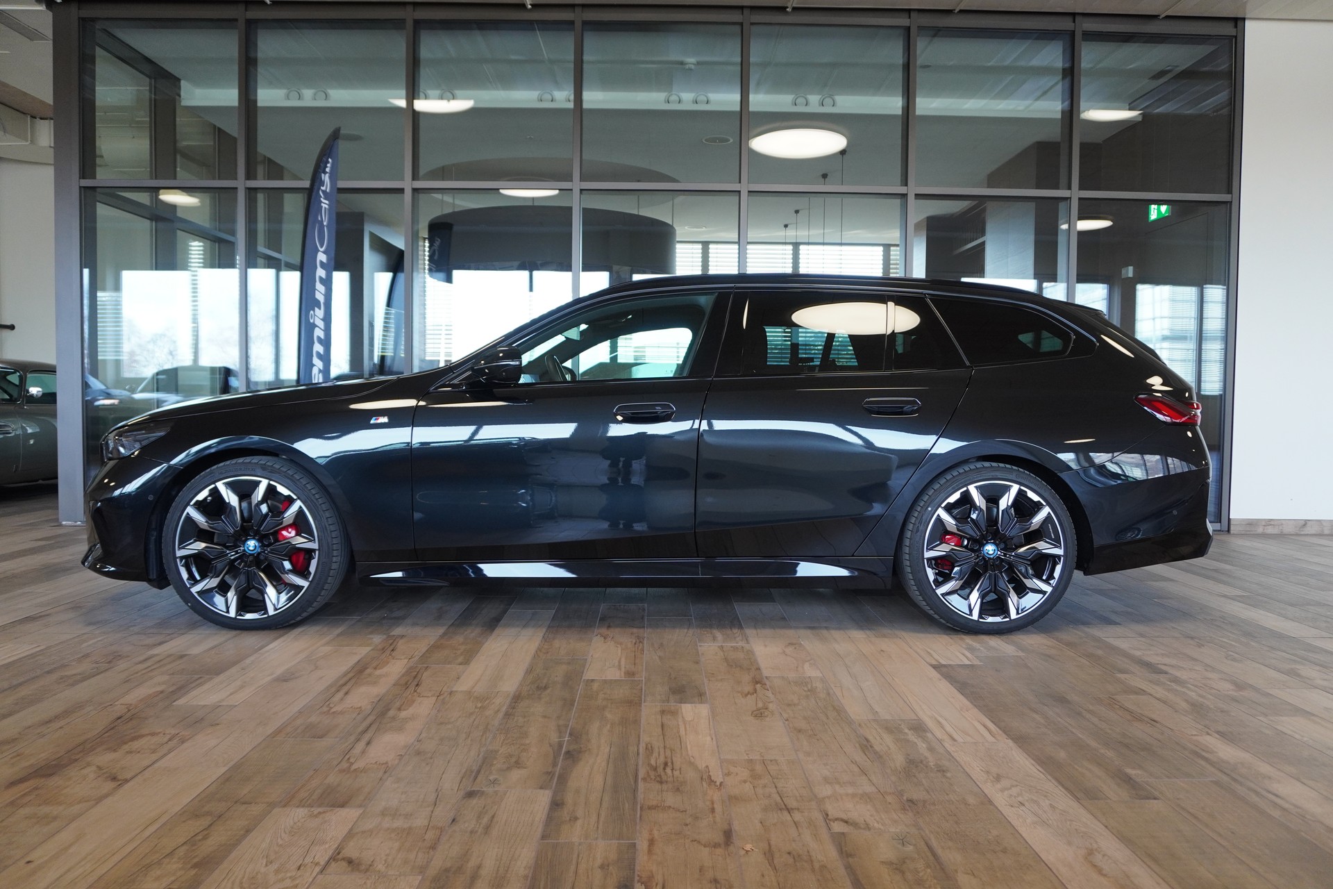 BMW 540d xDrive 48V Touring M Sport Pro Steptronic-image-6