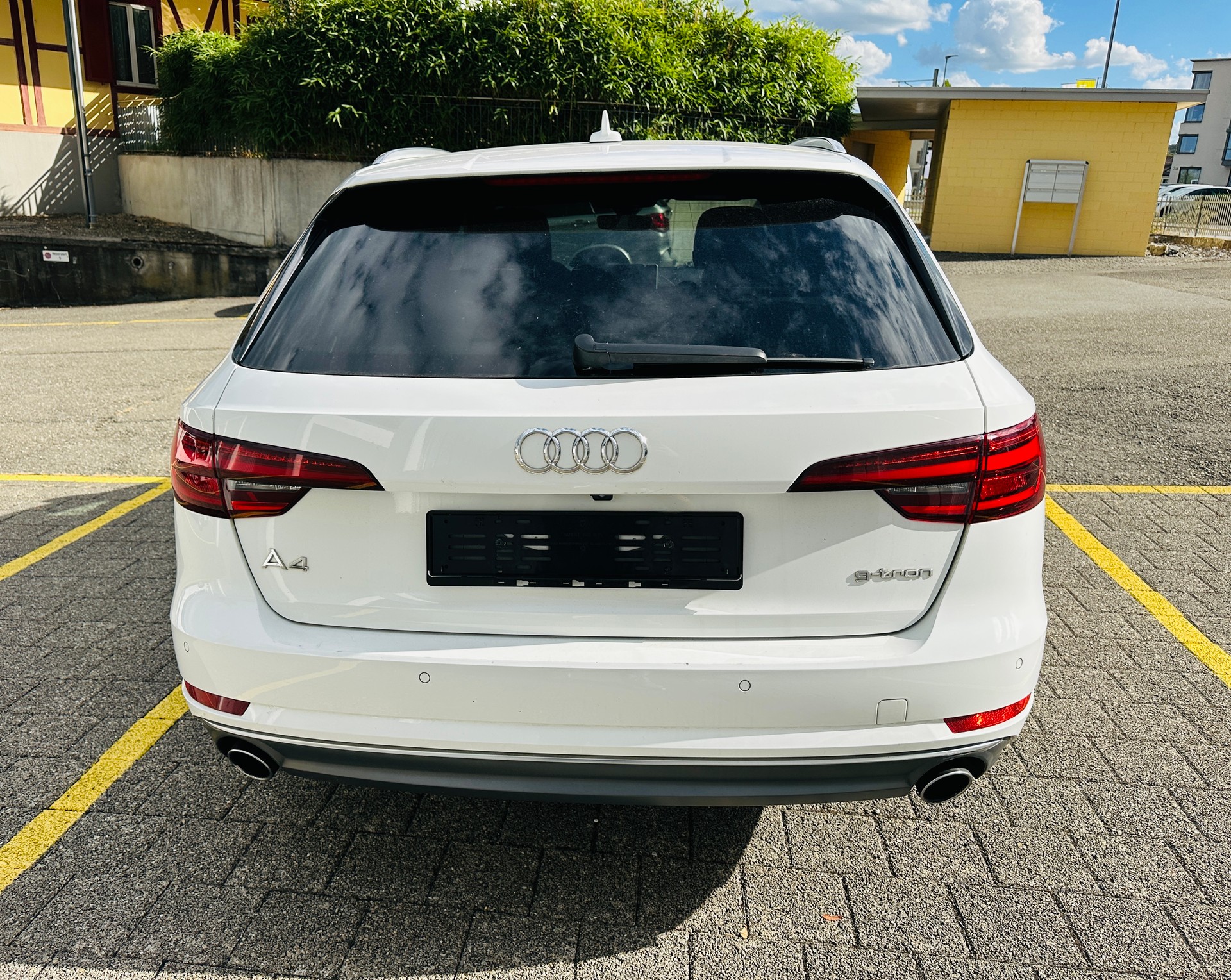 AUDI A4 Avant 2.0 TFSI g-tron S-tronic-image-7