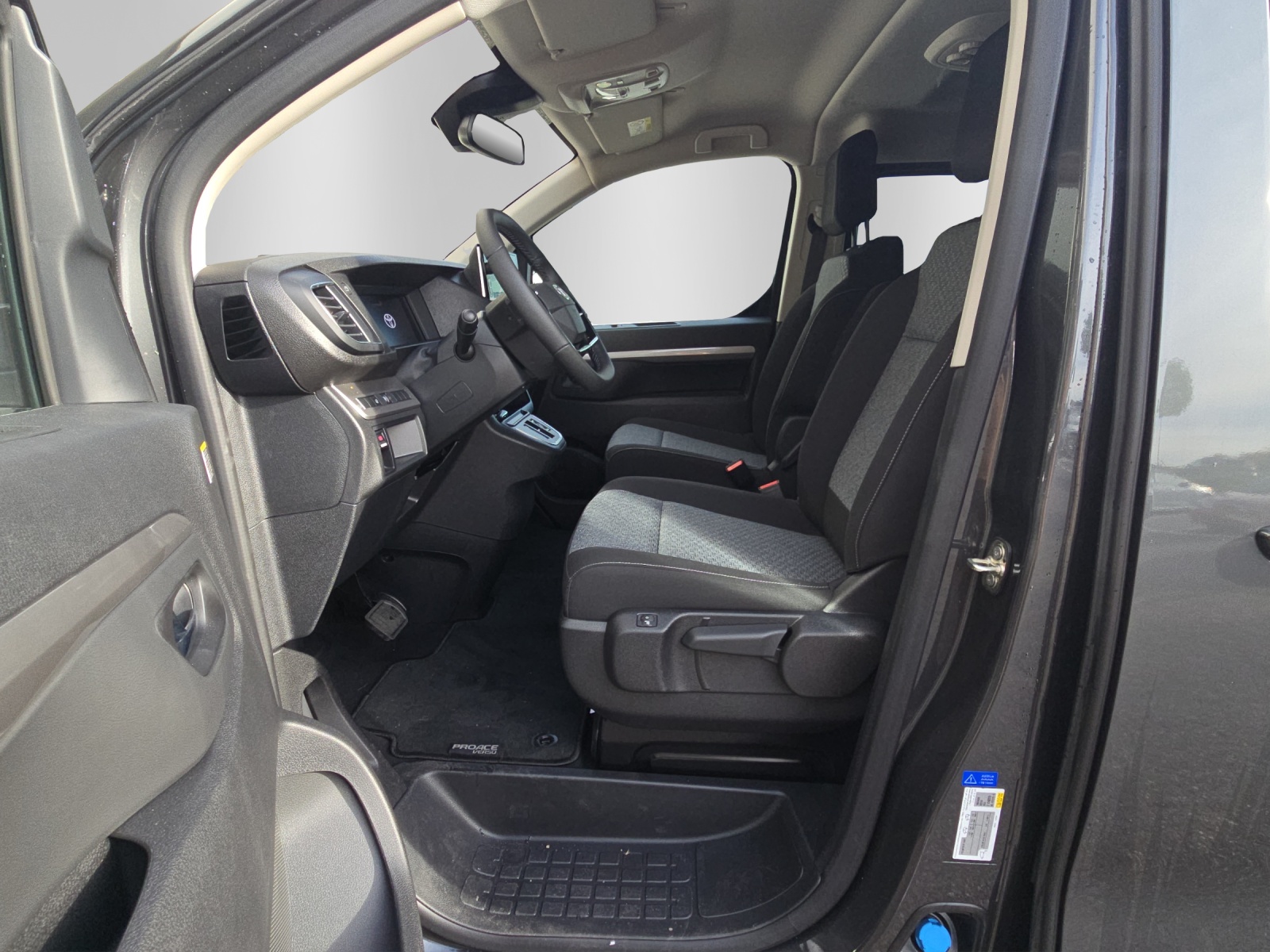 TOYOTA PROACE Verso L1 2.2 D Trend-image-8