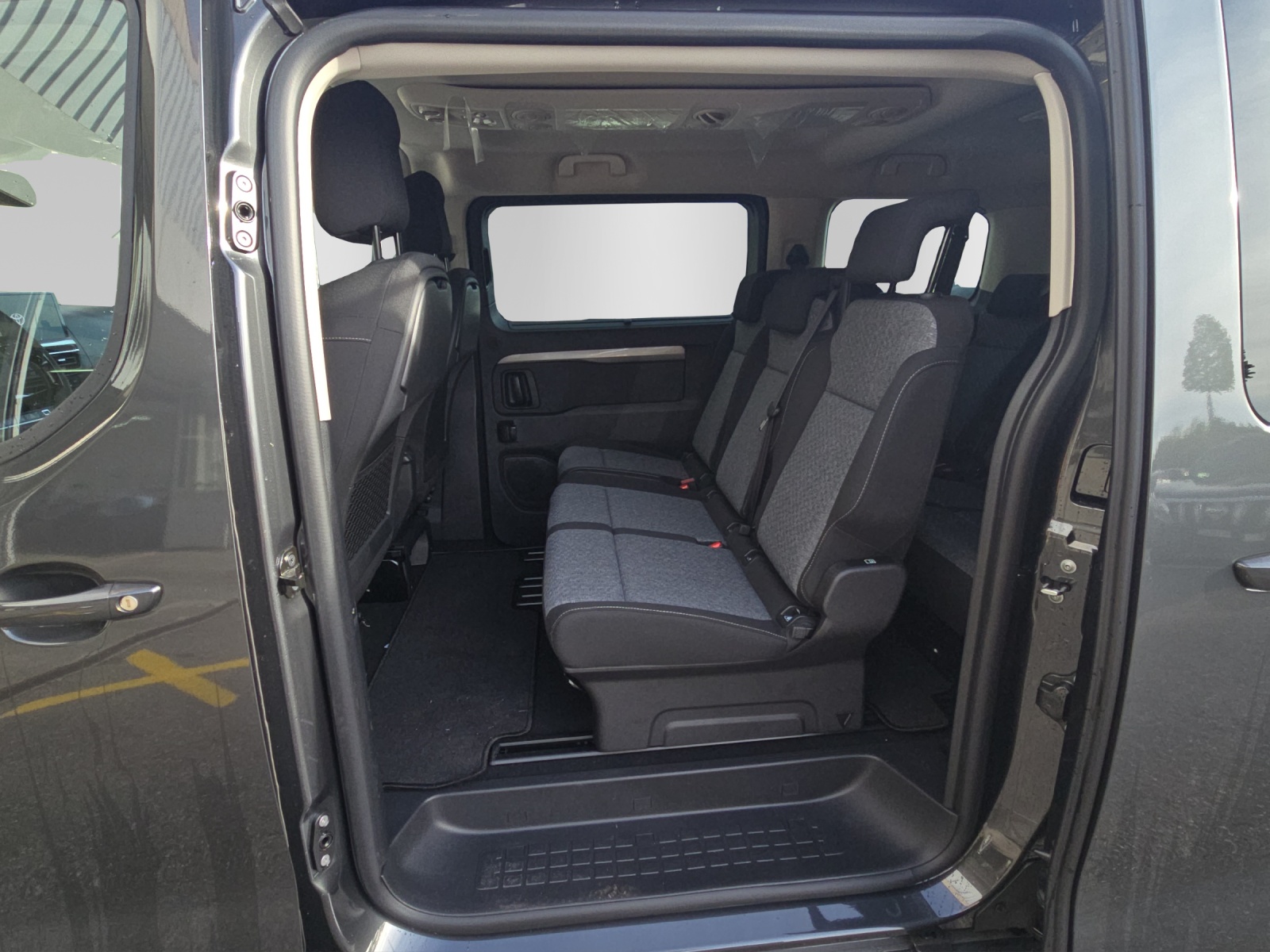 TOYOTA PROACE Verso L1 2.2 D Trend-image-9