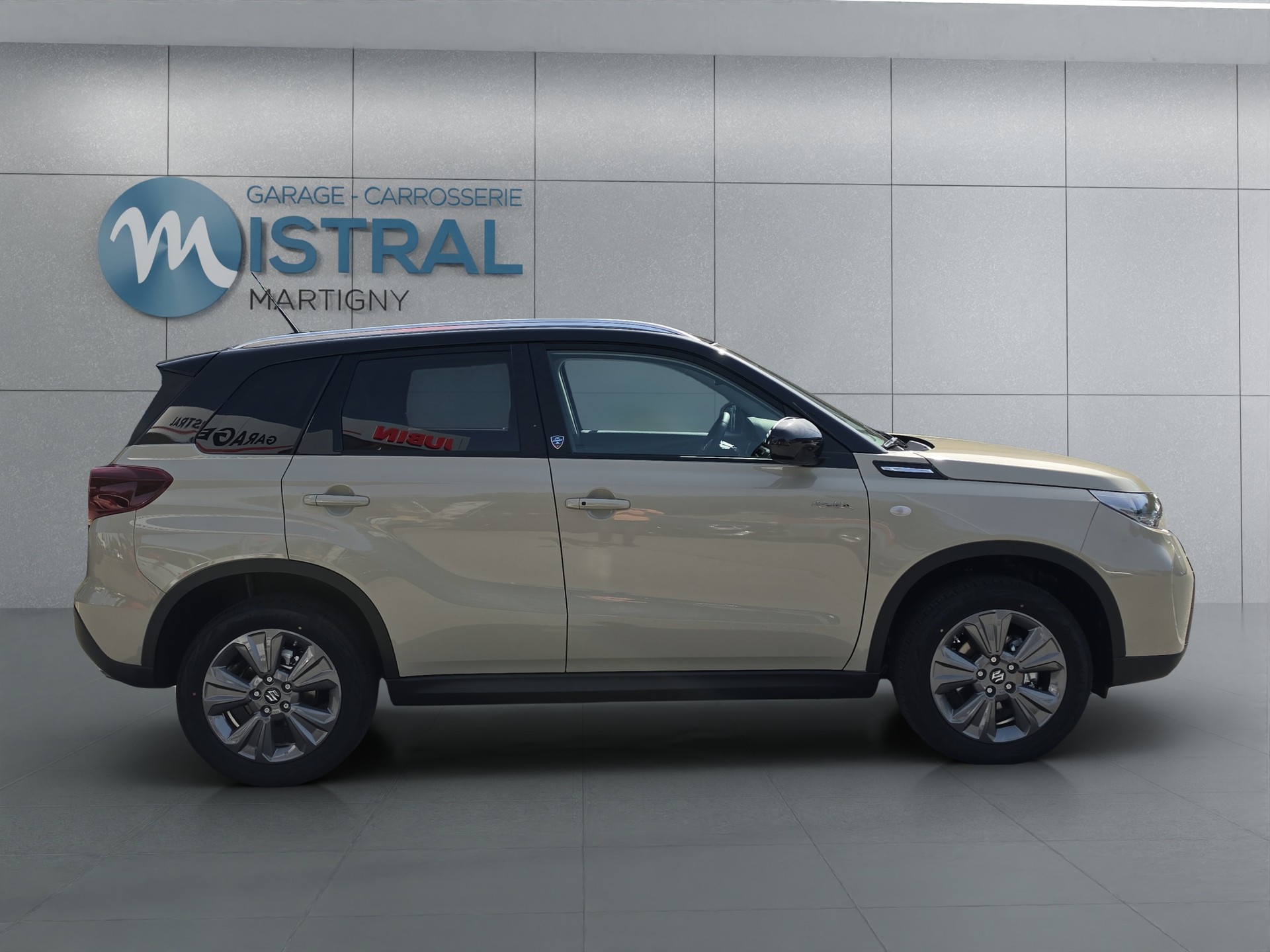 SUZUKI Vitara 1.4 T Piz Sulai Hybrid 4x4-image-4