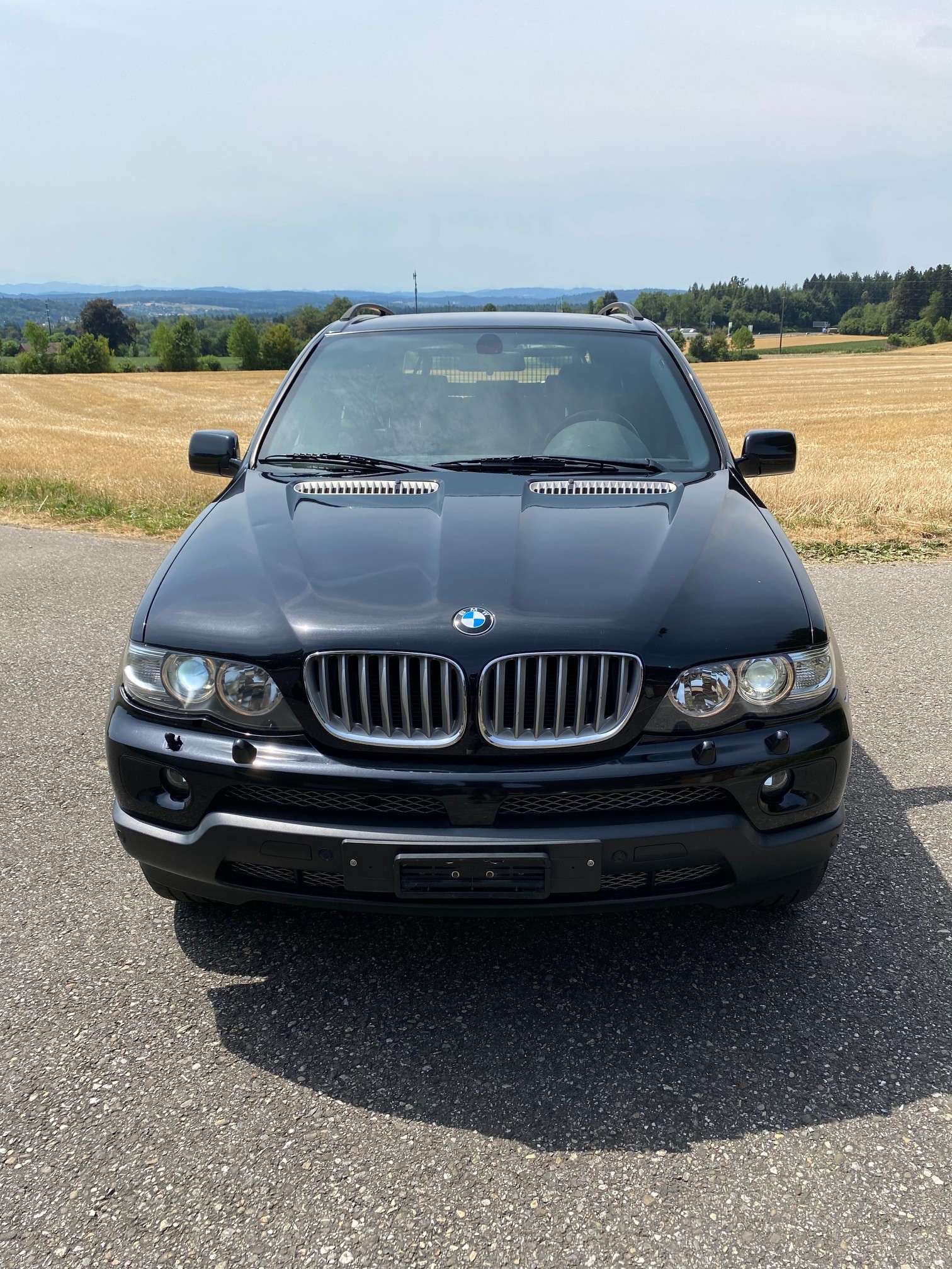 BMW 4.4i-image-2