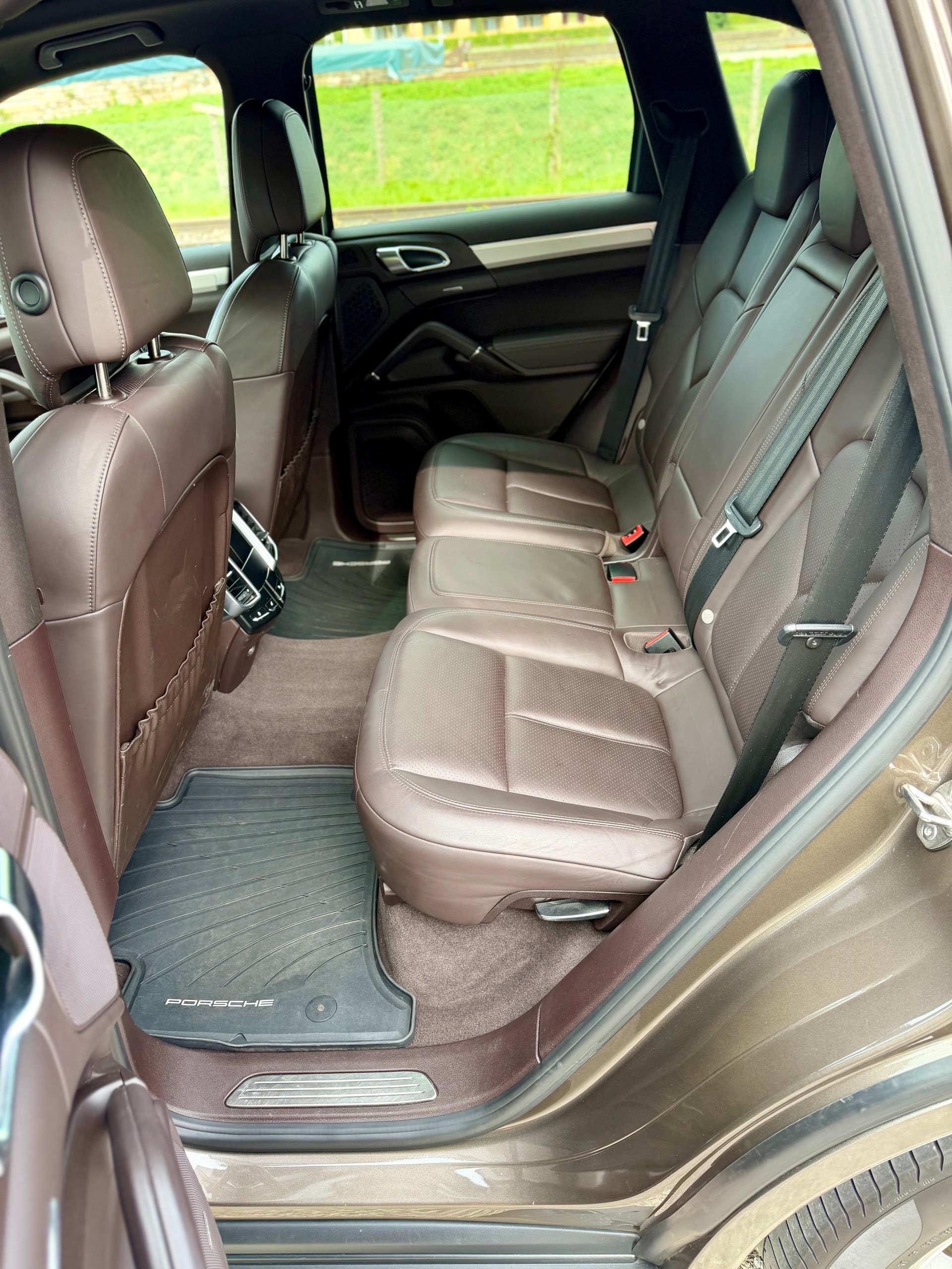 PORSCHE Cayenne S Diesel-image-7