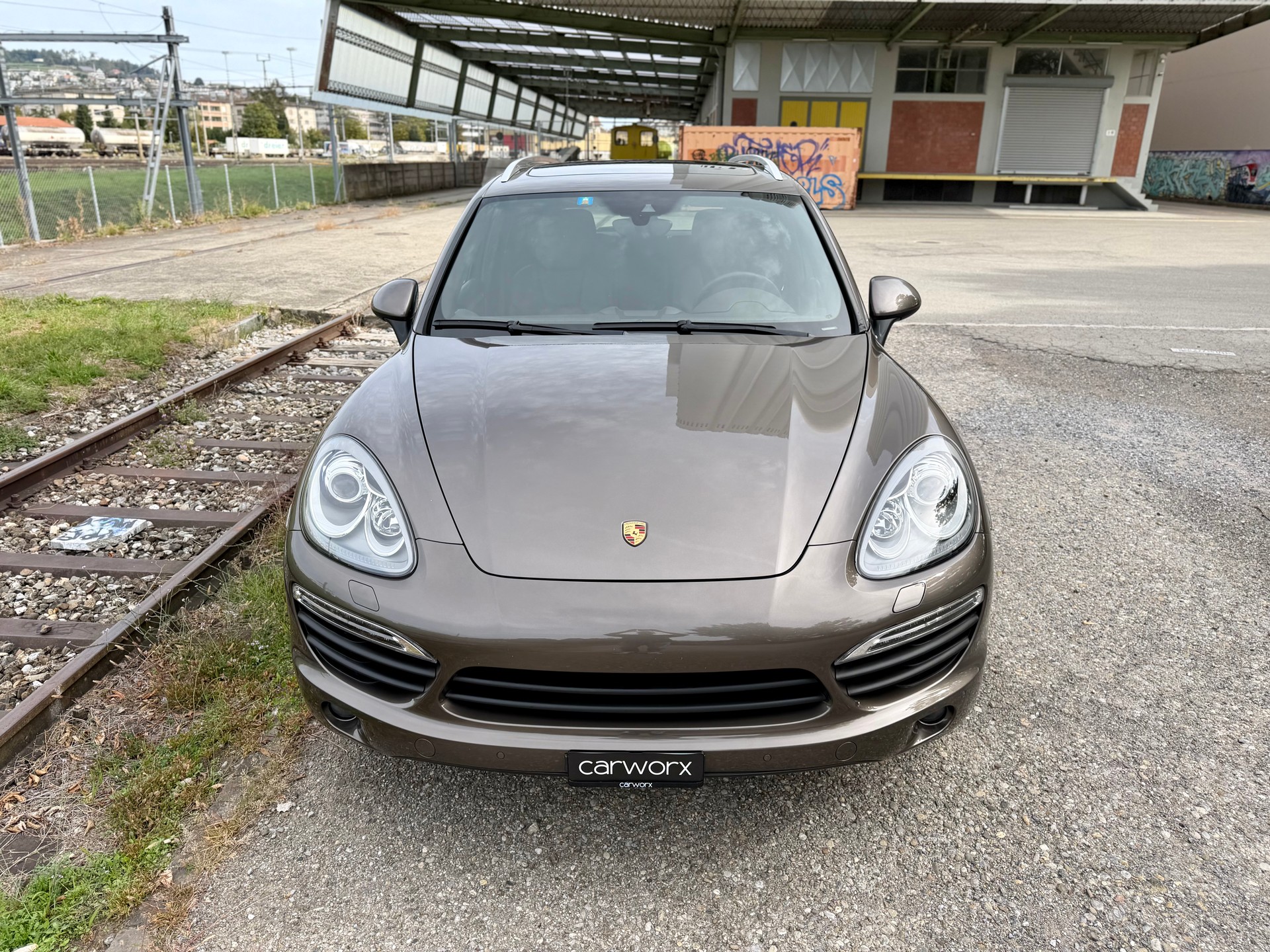 PORSCHE Cayenne S Diesel-image-1