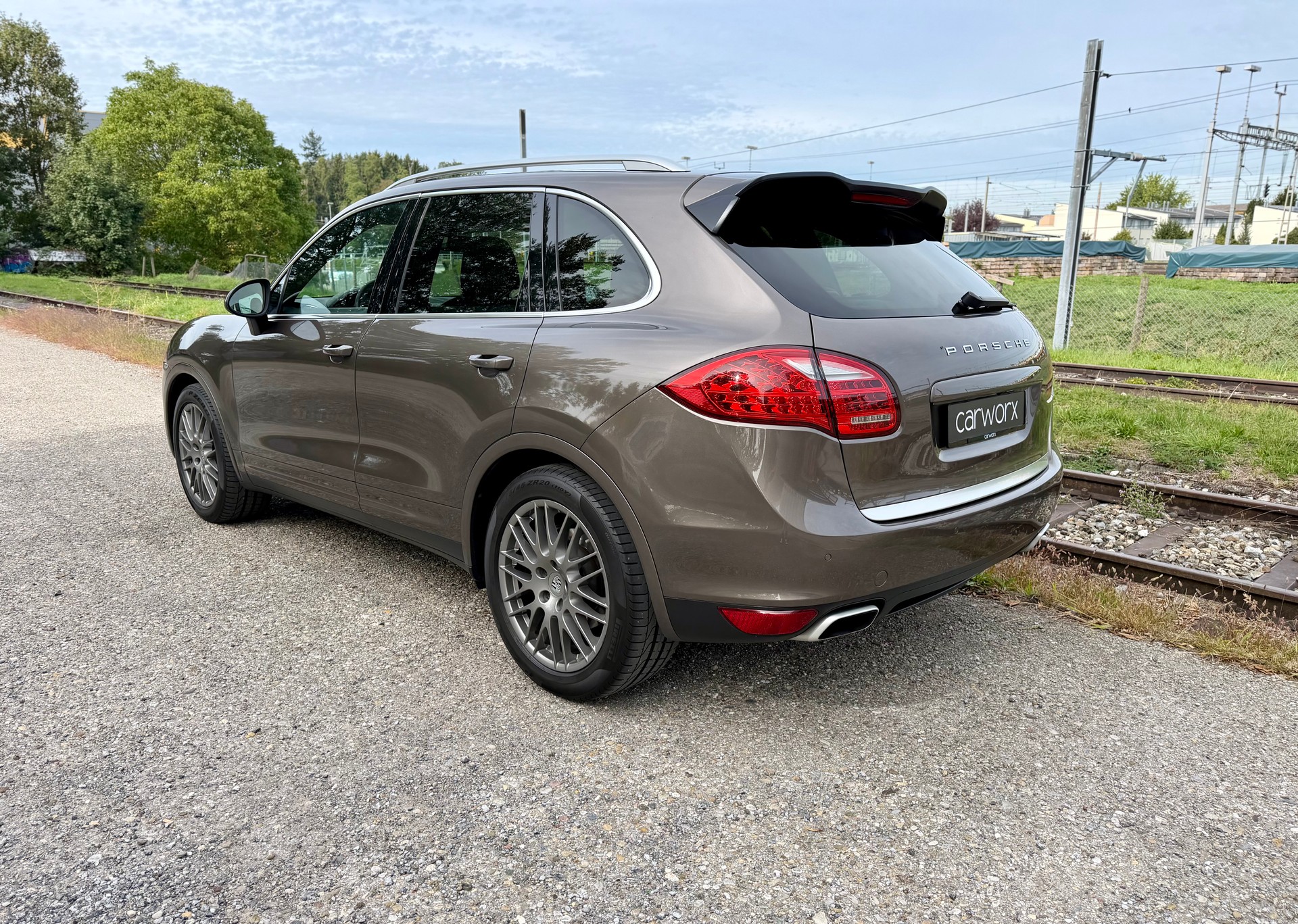 PORSCHE Cayenne S Diesel-image-4