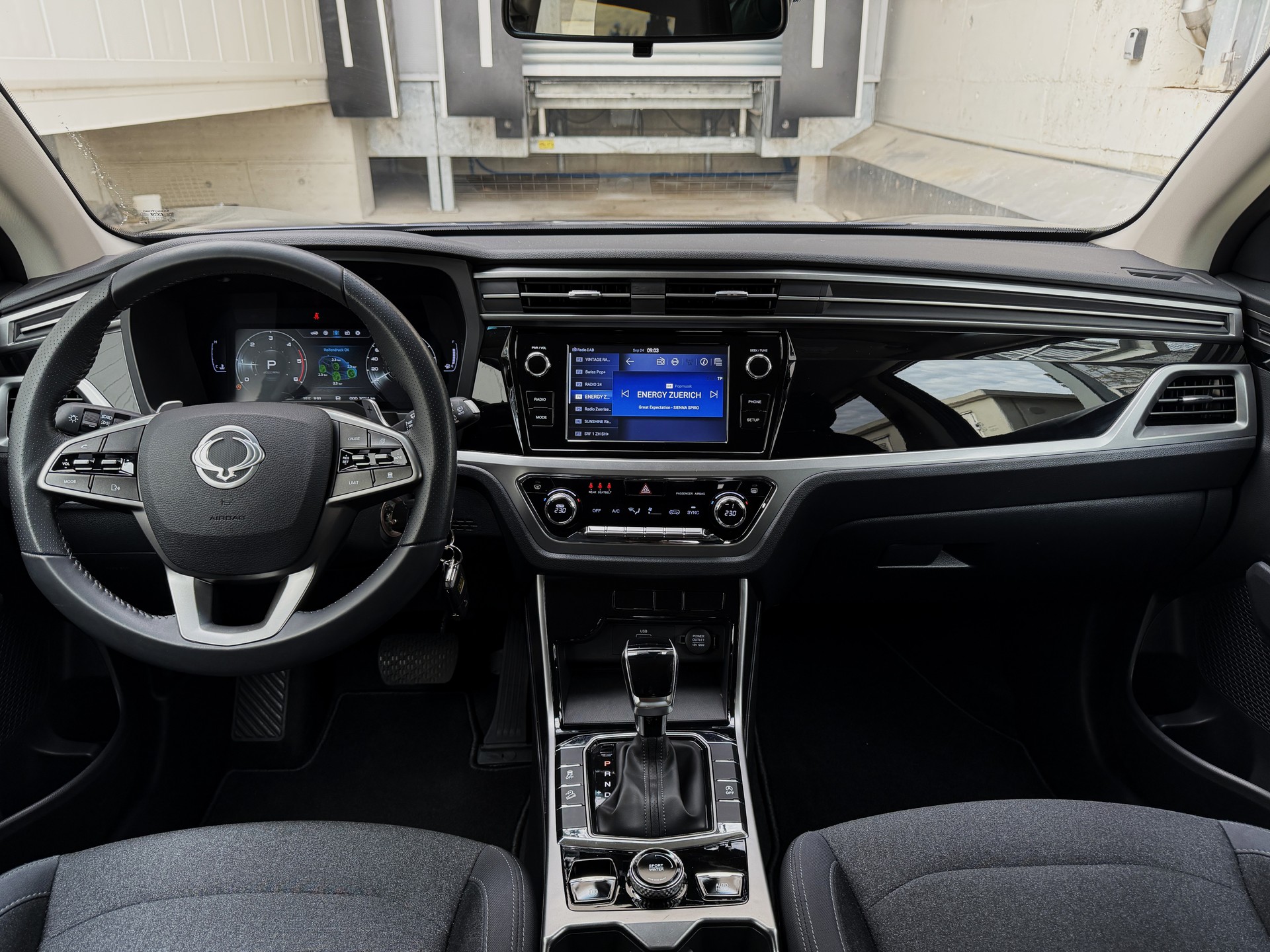 KGM-SsangYong Korando 1.6e Xdi Quartz 2WD Automat - *1. HAND / TOP-GEPFLEGT* - *TOP-AUSSTATTUNG* - *WERKS-VOLLGARANTIE*-image-20
