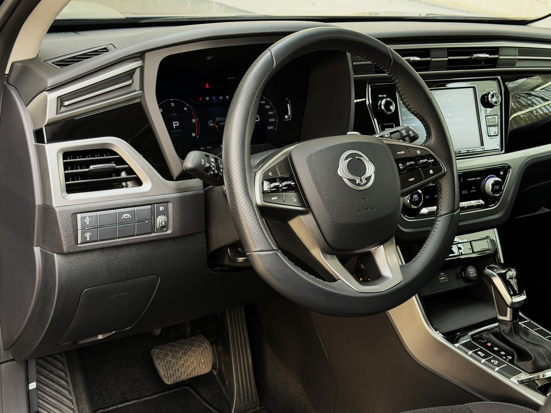 KGM-SsangYong Korando 1.6e Xdi Quartz 2WD Automat - *1. HAND / TOP-GEPFLEGT* - *TOP-AUSSTATTUNG* - *WERKS-VOLLGARANTIE*-image-13
