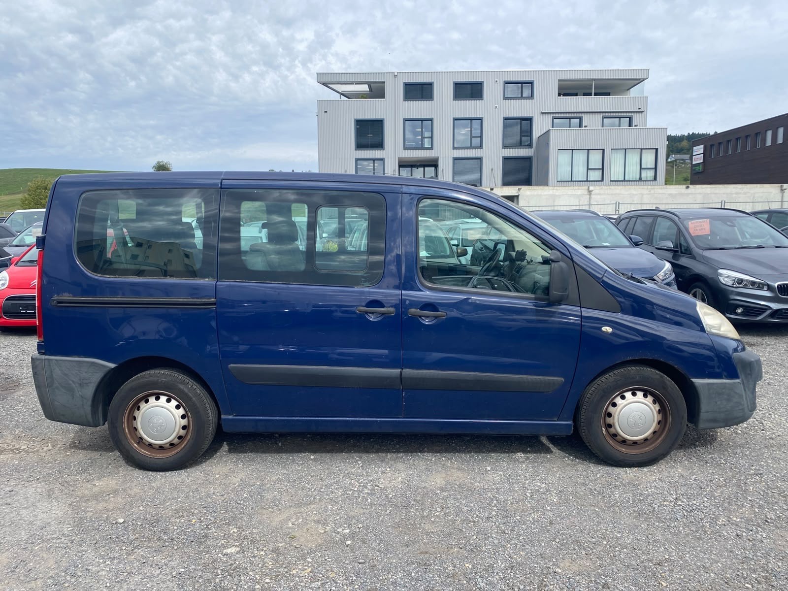 PEUGEOT Expert Tepee 2.0i 16V Premium L2-image-2