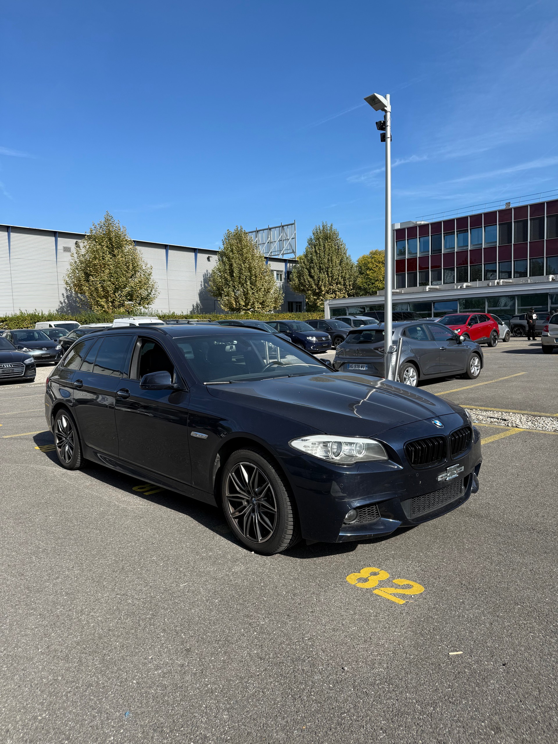 BMW 528i xDrive Touring Steptronic-image-5