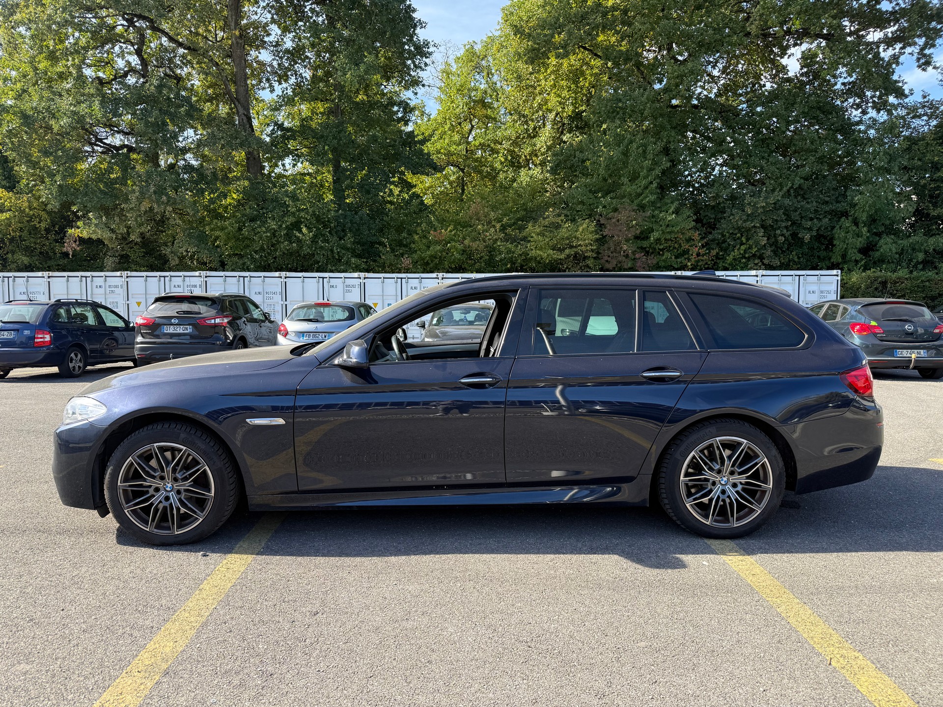 BMW 528i xDrive Touring Steptronic-image-1