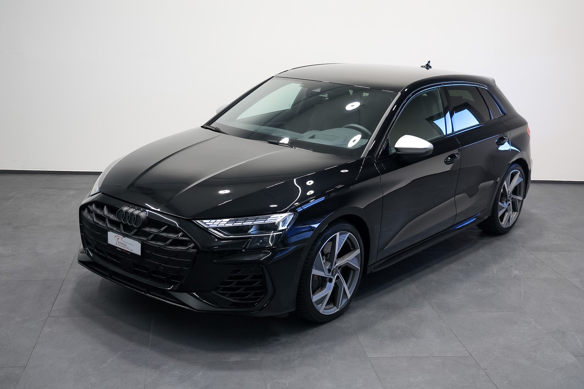 AUDI S3 Sportback TFSI quattro S-tronic *Akrapovic*Audi Werksgarantie bis 07.2027*-image-3