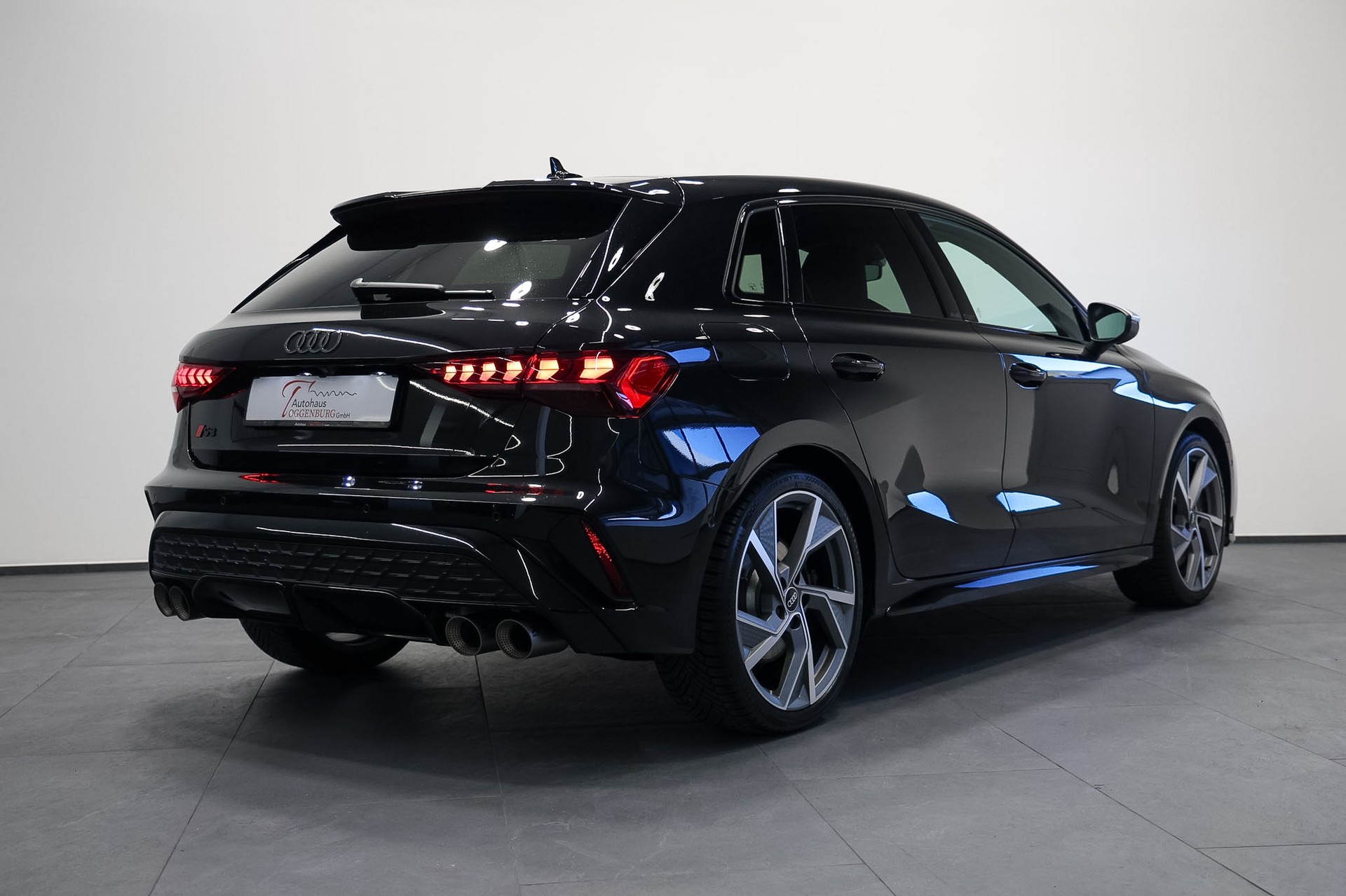 AUDI S3 Sportback TFSI quattro S-tronic *Akrapovic*Audi Werksgarantie bis 07.2027*-image-7