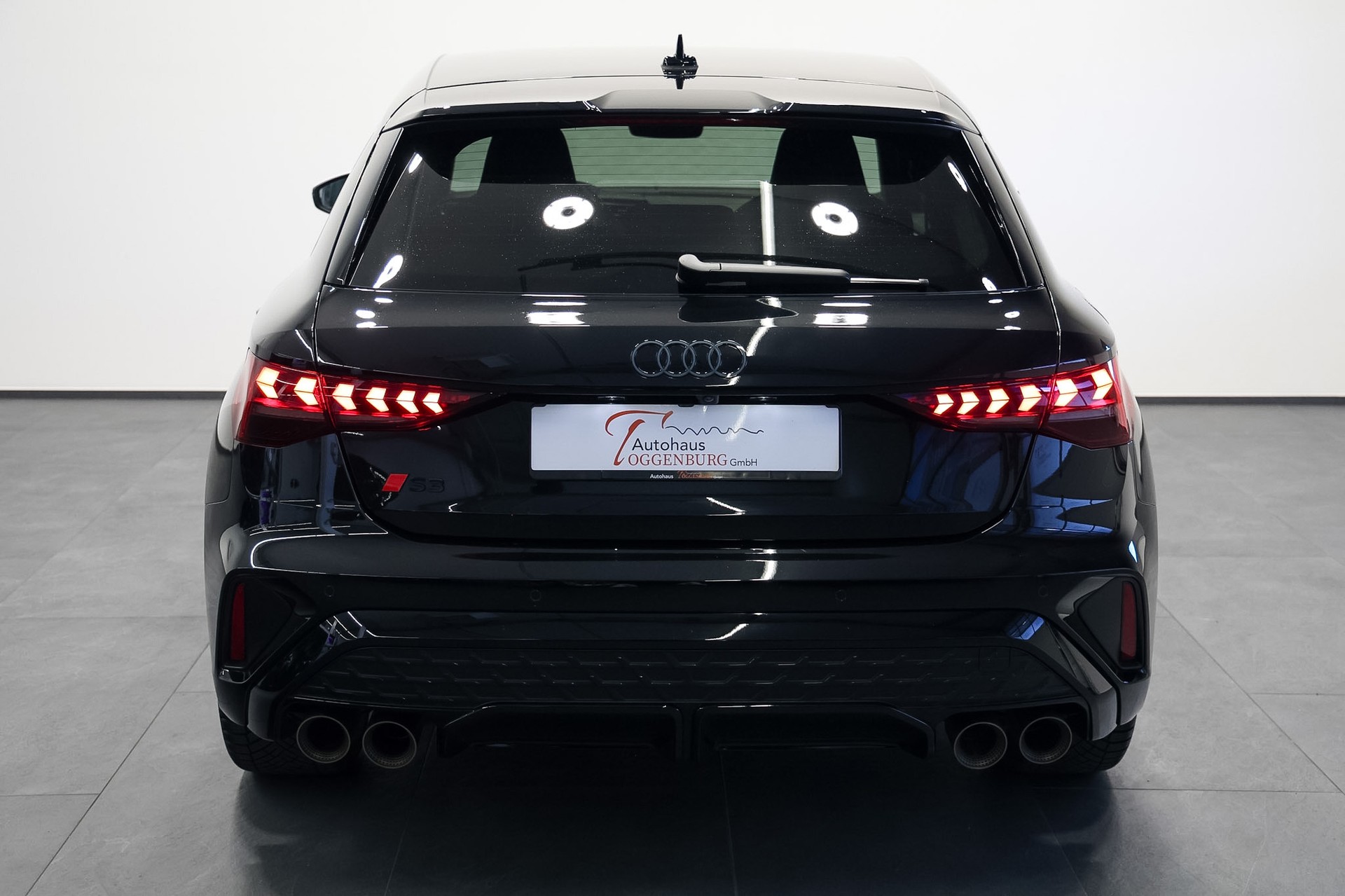 AUDI S3 Sportback TFSI quattro S-tronic *Akrapovic*Audi Werksgarantie bis 07.2027*-image-9