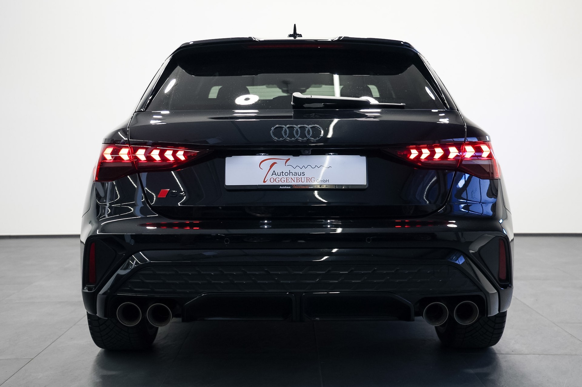 AUDI S3 Sportback TFSI quattro S-tronic *Akrapovic*Audi Werksgarantie bis 07.2027*-image-10