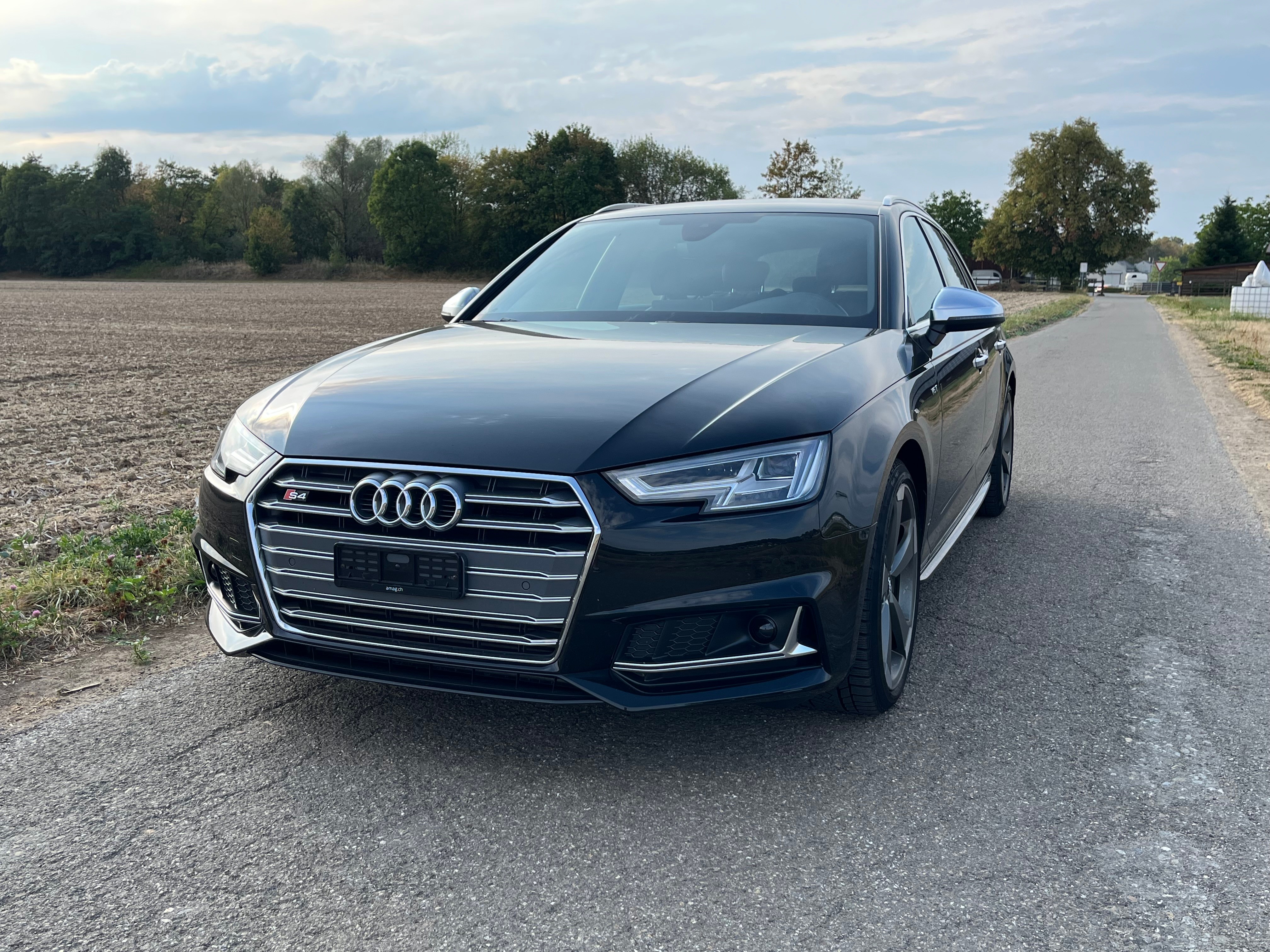 Car photo