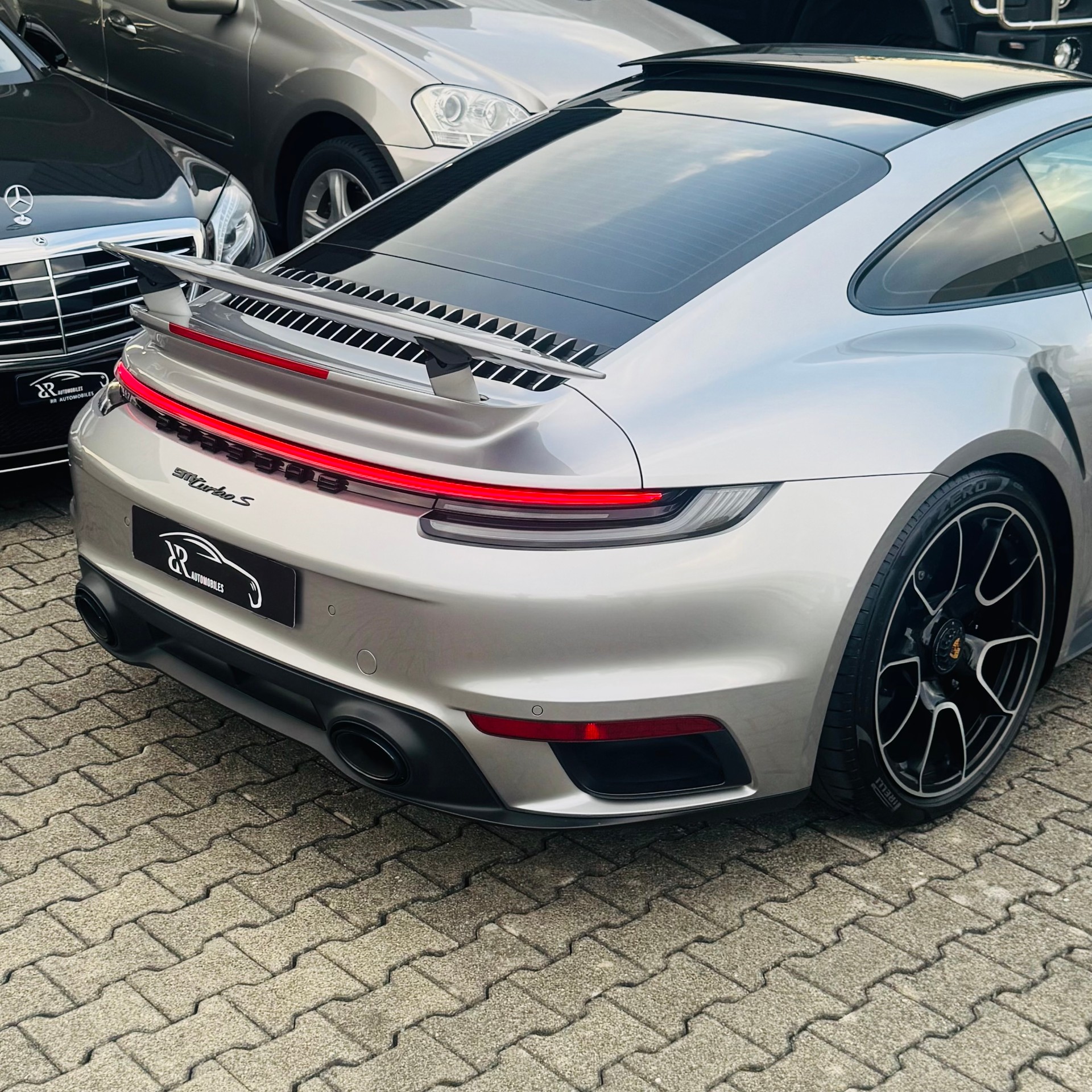 PORSCHE 911 Turbo S PDK-image-3