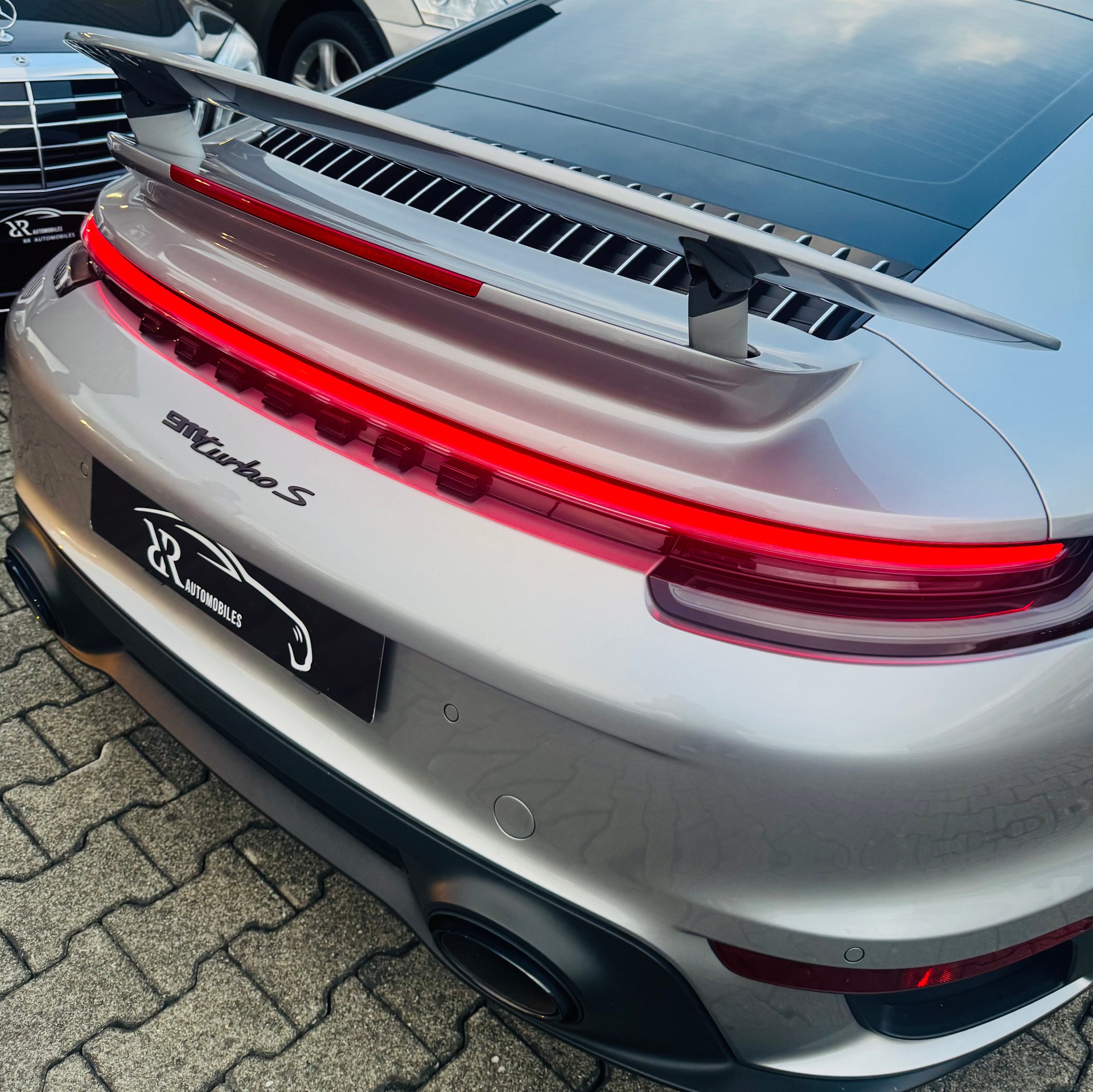PORSCHE 911 Turbo S PDK-image-7