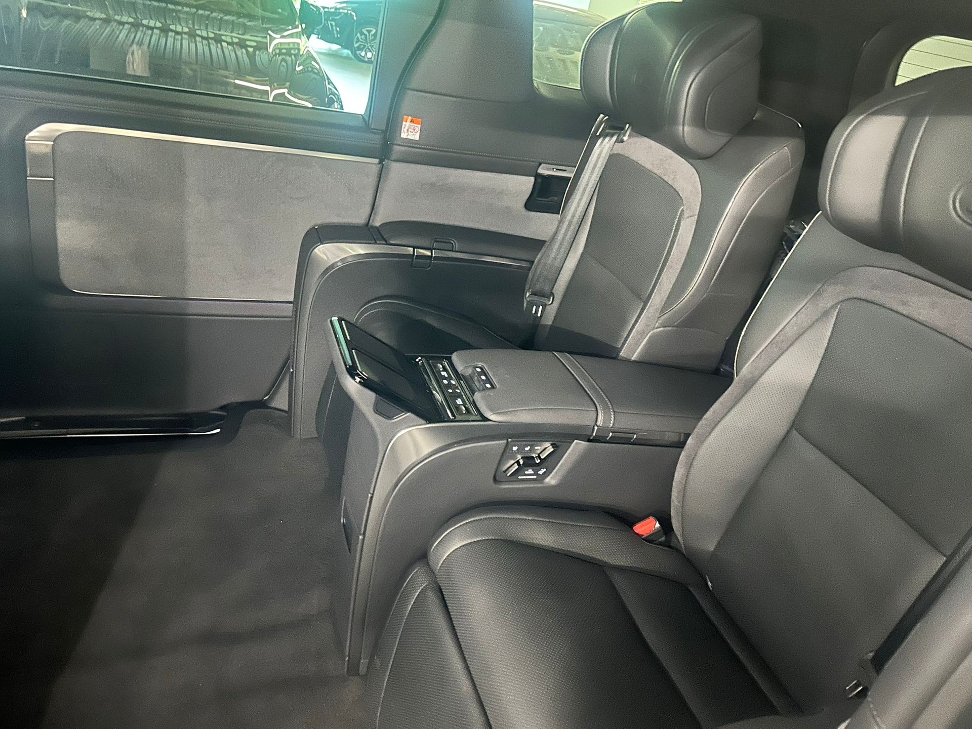 LEXUS 350h VIP-image-7