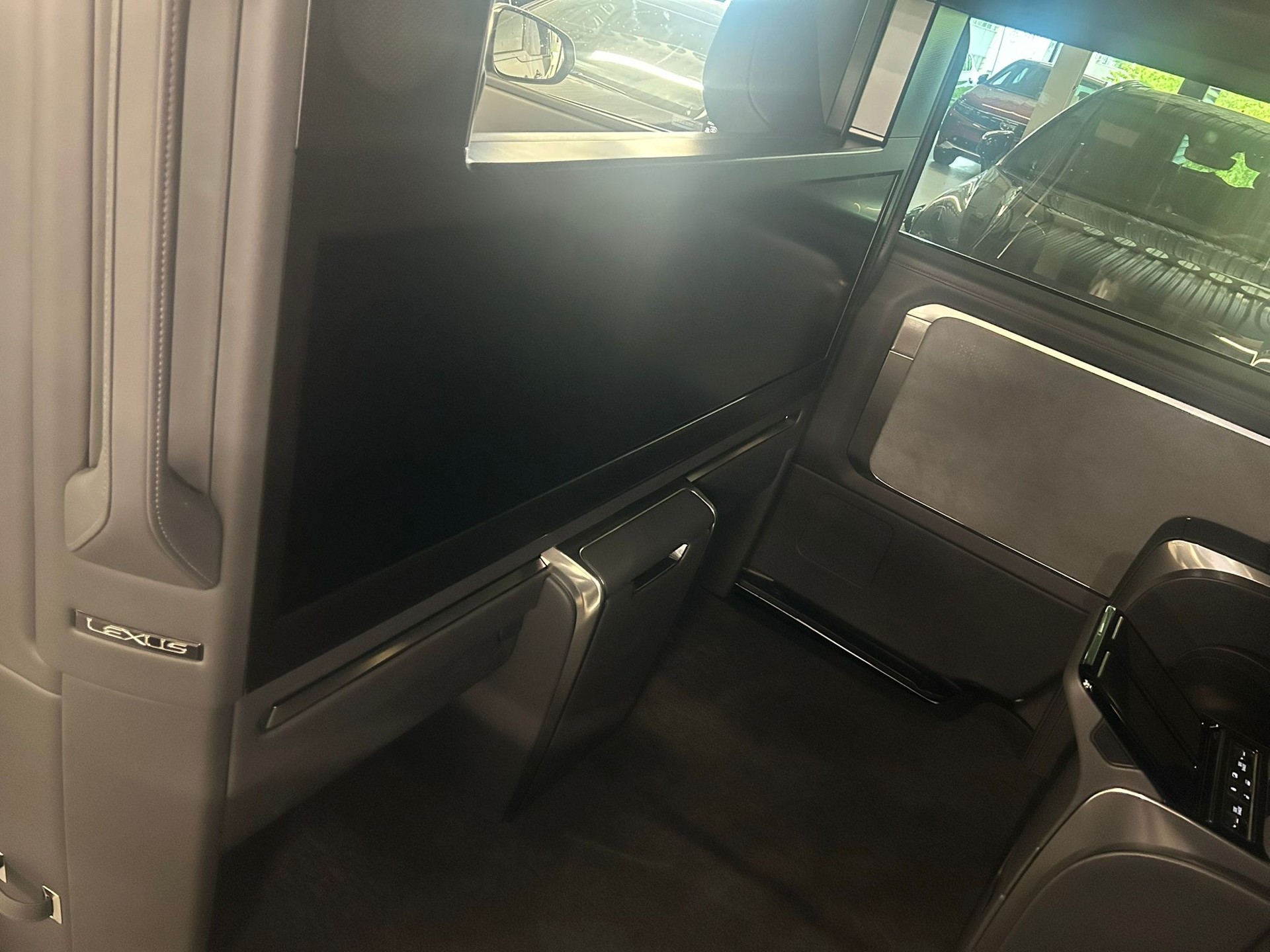 LEXUS 350h VIP-image-6