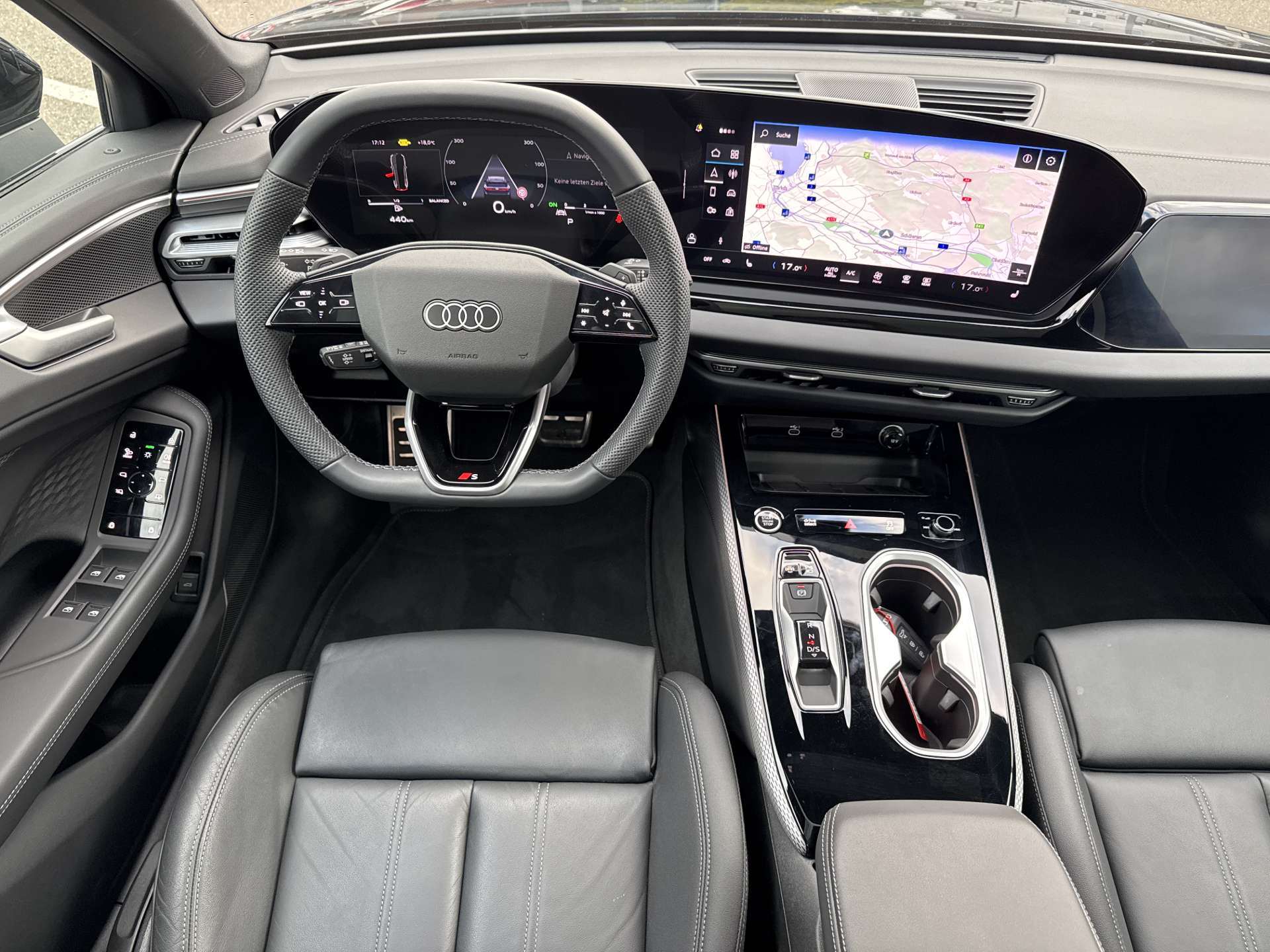 AUDI A6 Avant TDi S-Line 204PS S-Tronic Automat-image-4
