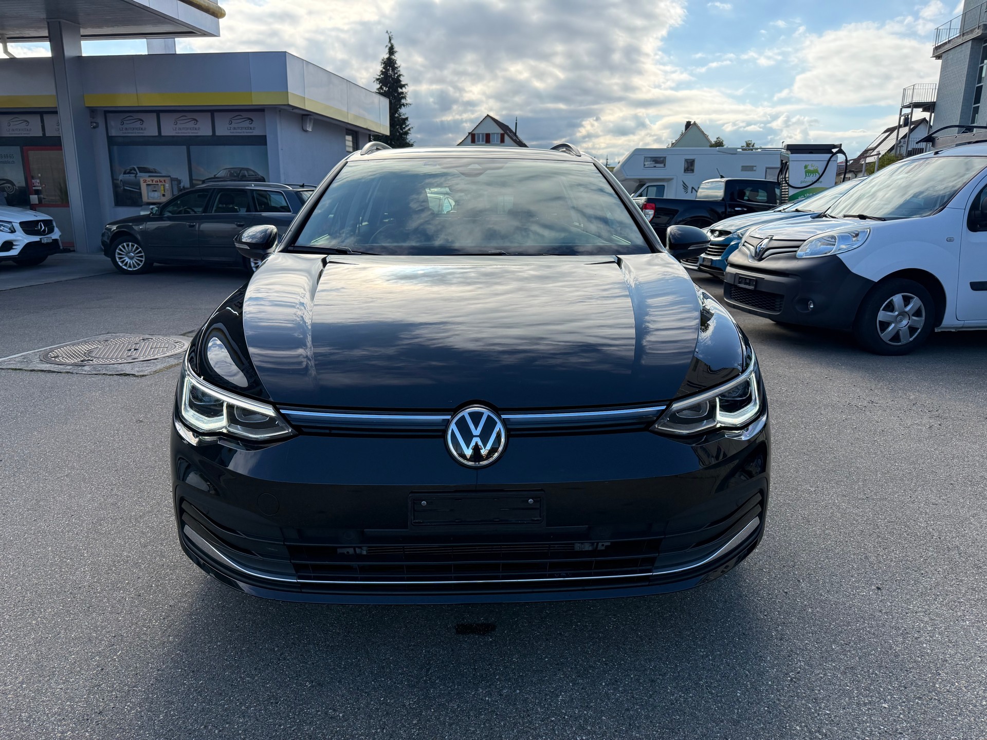 VW Golf Variant 2.0 TDI Style DSG-image-1