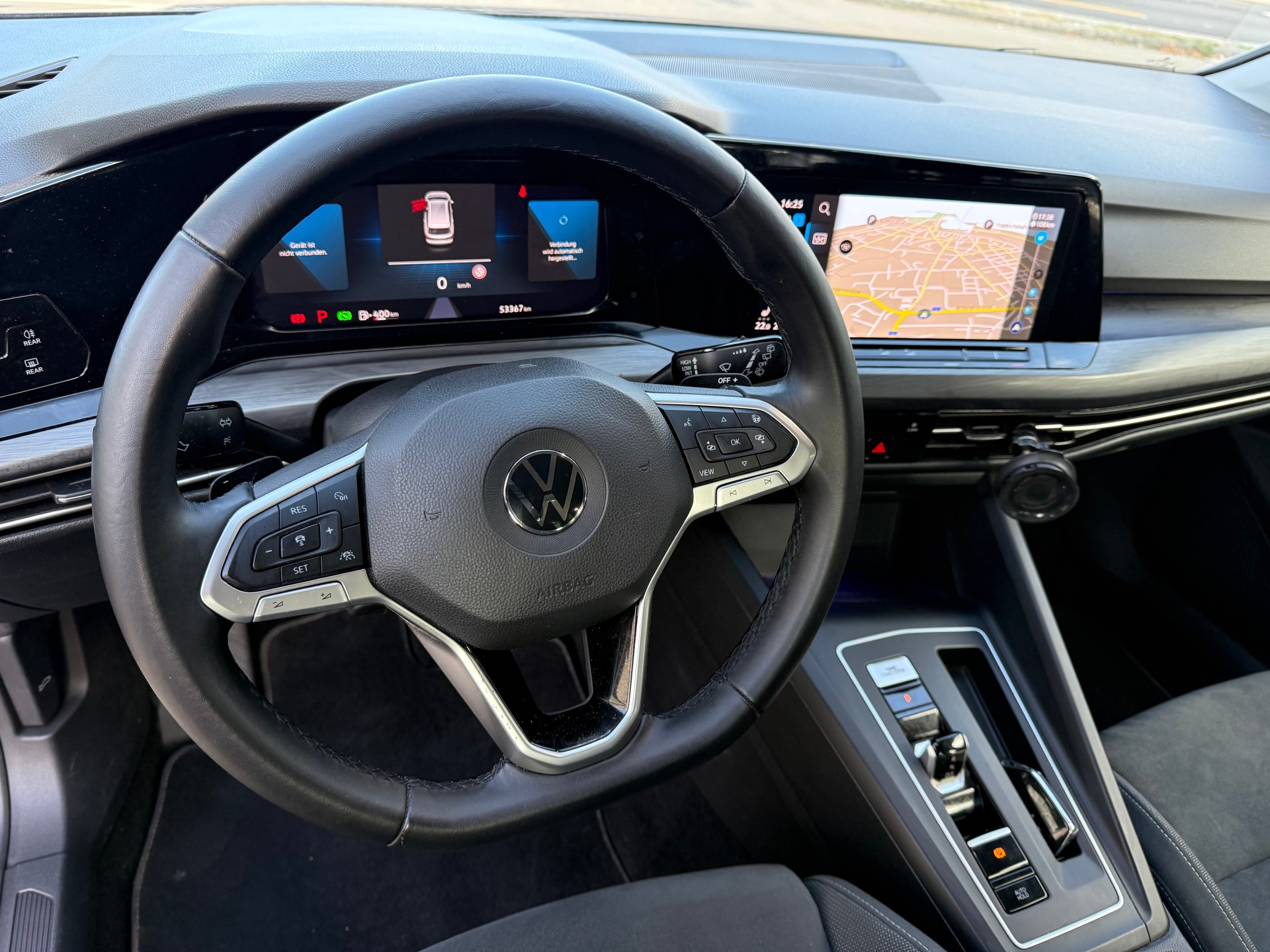 VW Golf Variant 2.0 TDI Style DSG-image-12