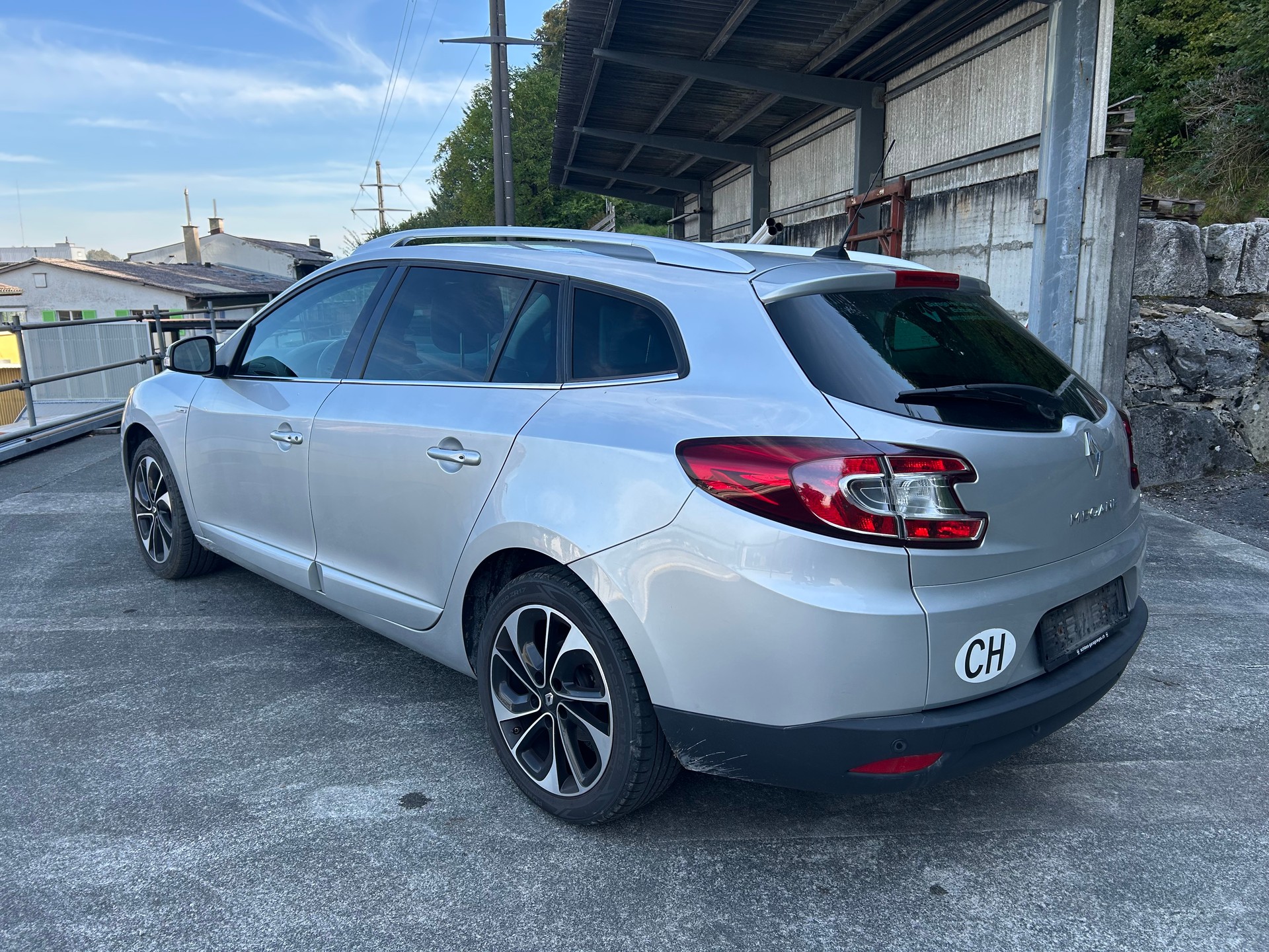RENAULT Mégane Grandtour 1.5 dCi Bose-image-3