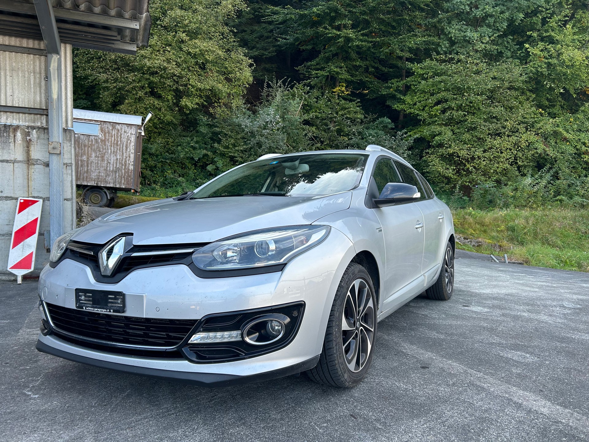 RENAULT Mégane Grandtour 1.5 dCi Bose-image-1