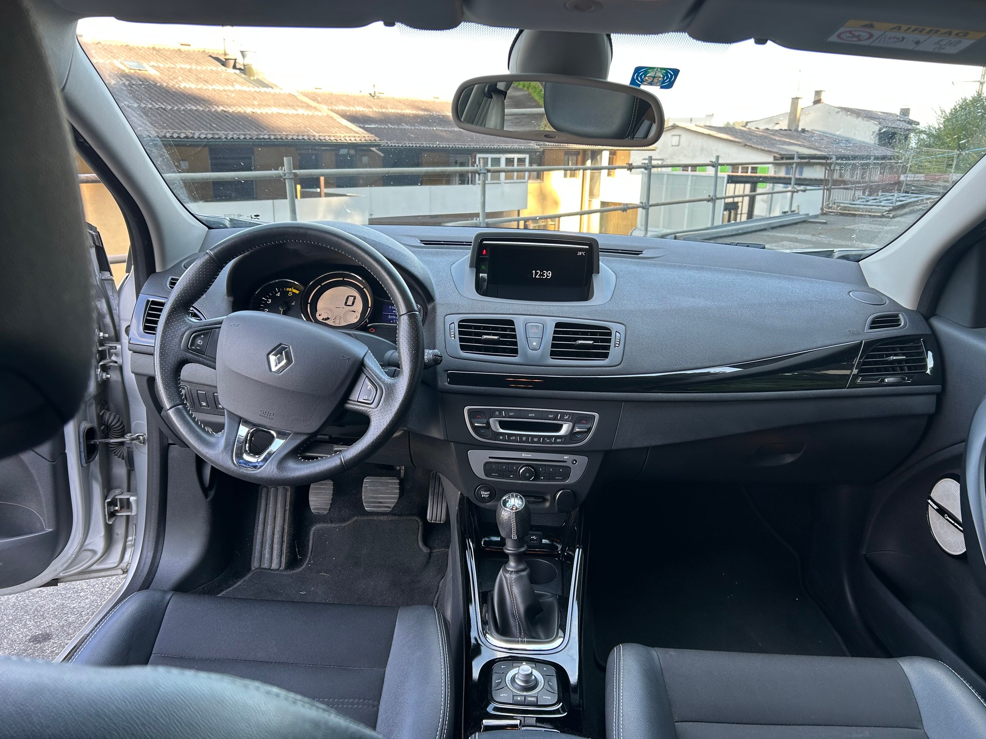 RENAULT Mégane Grandtour 1.5 dCi Bose-image-12