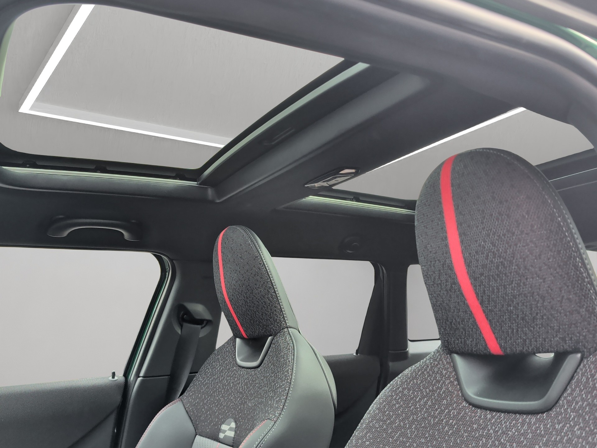 MINI Cooper S DKG-image-12