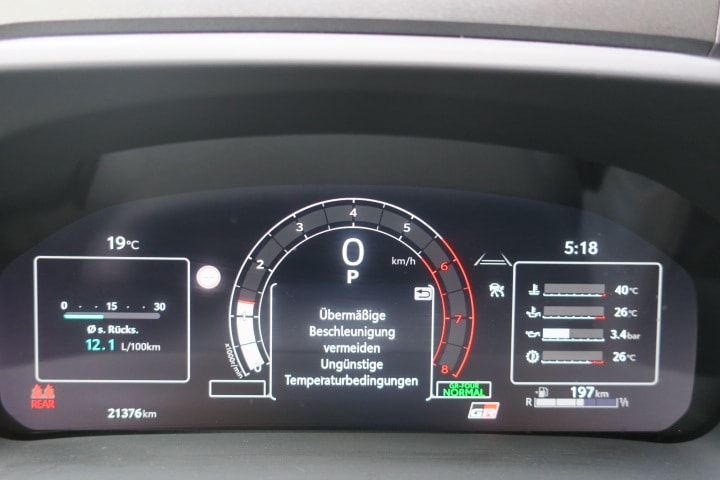 TOYOTA Yaris 1.6 GR Sport A-image-9