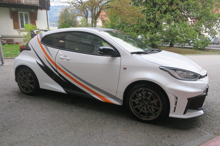 TOYOTA Yaris 1.6 GR Sport A-image-2