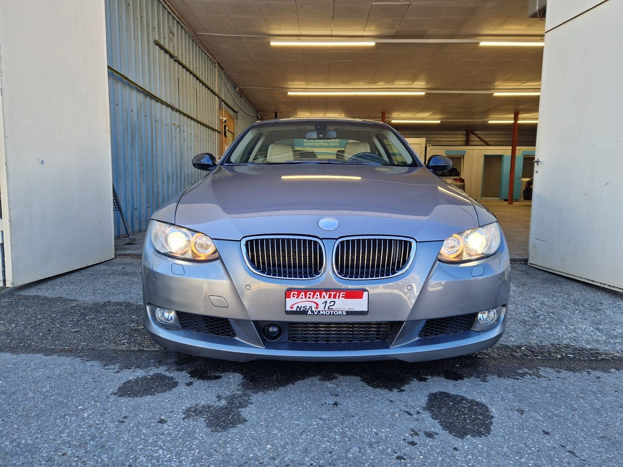 BMW 335i xDrive Coupé Steptronic-showroom-element-2