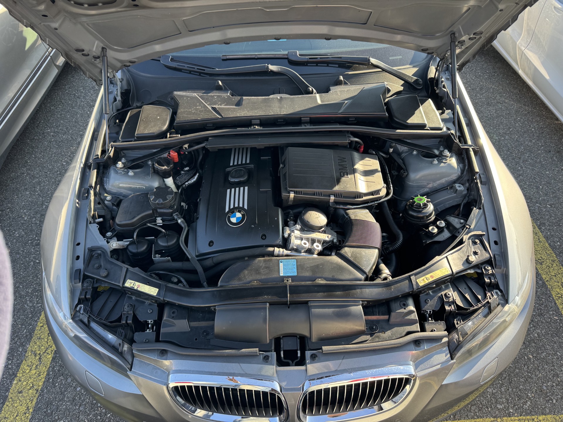 BMW 335i xDrive Coupé Steptronic-image-14