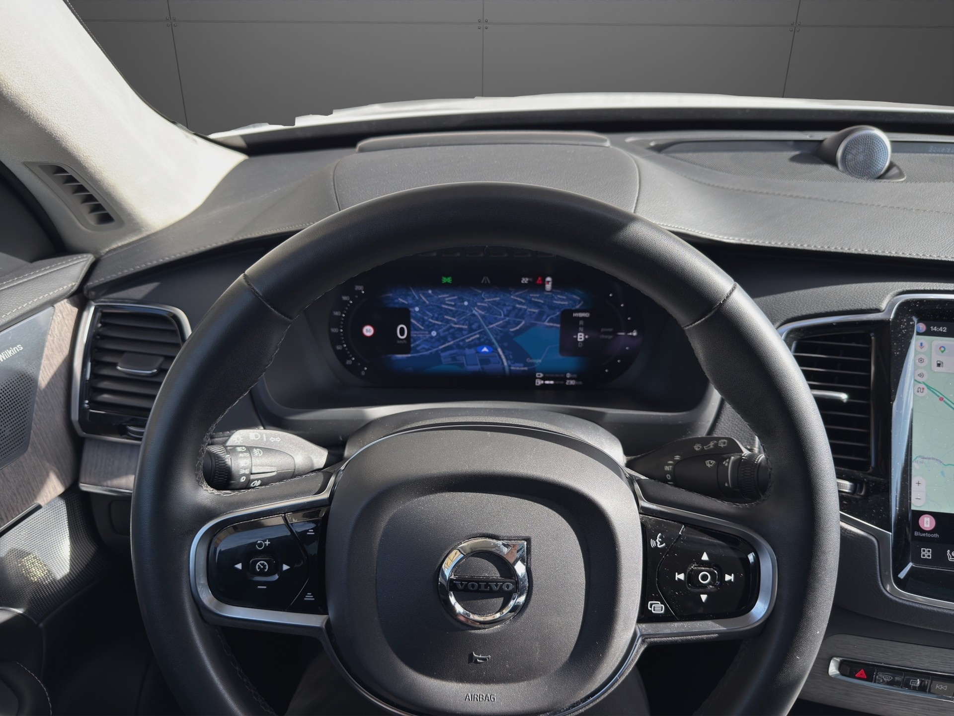 VOLVO XC90 T8 eAWD PluginHybrid Ultimate Dark Geartronic-image-18