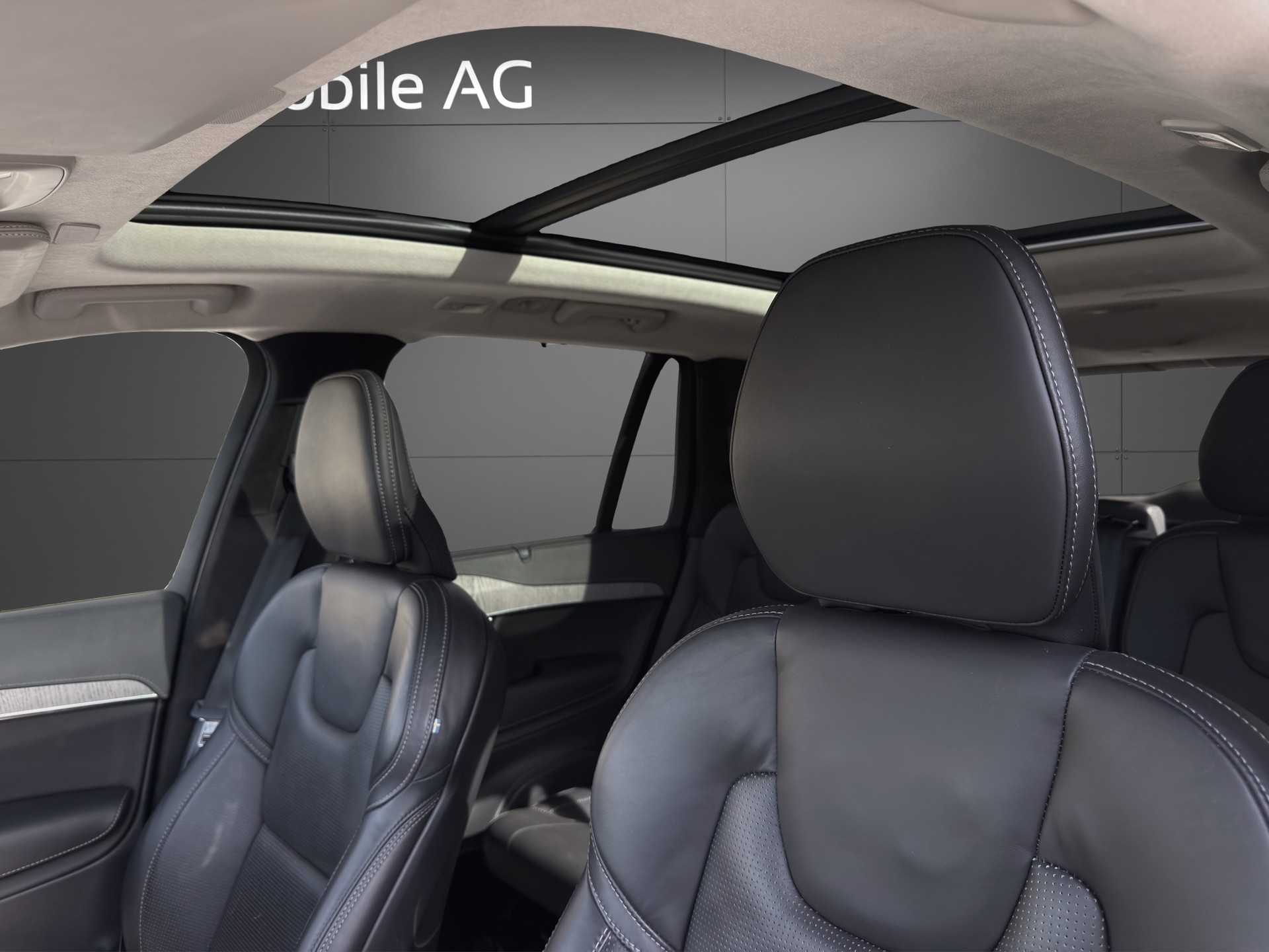 VOLVO XC90 T8 eAWD PluginHybrid Ultimate Dark Geartronic-image-8