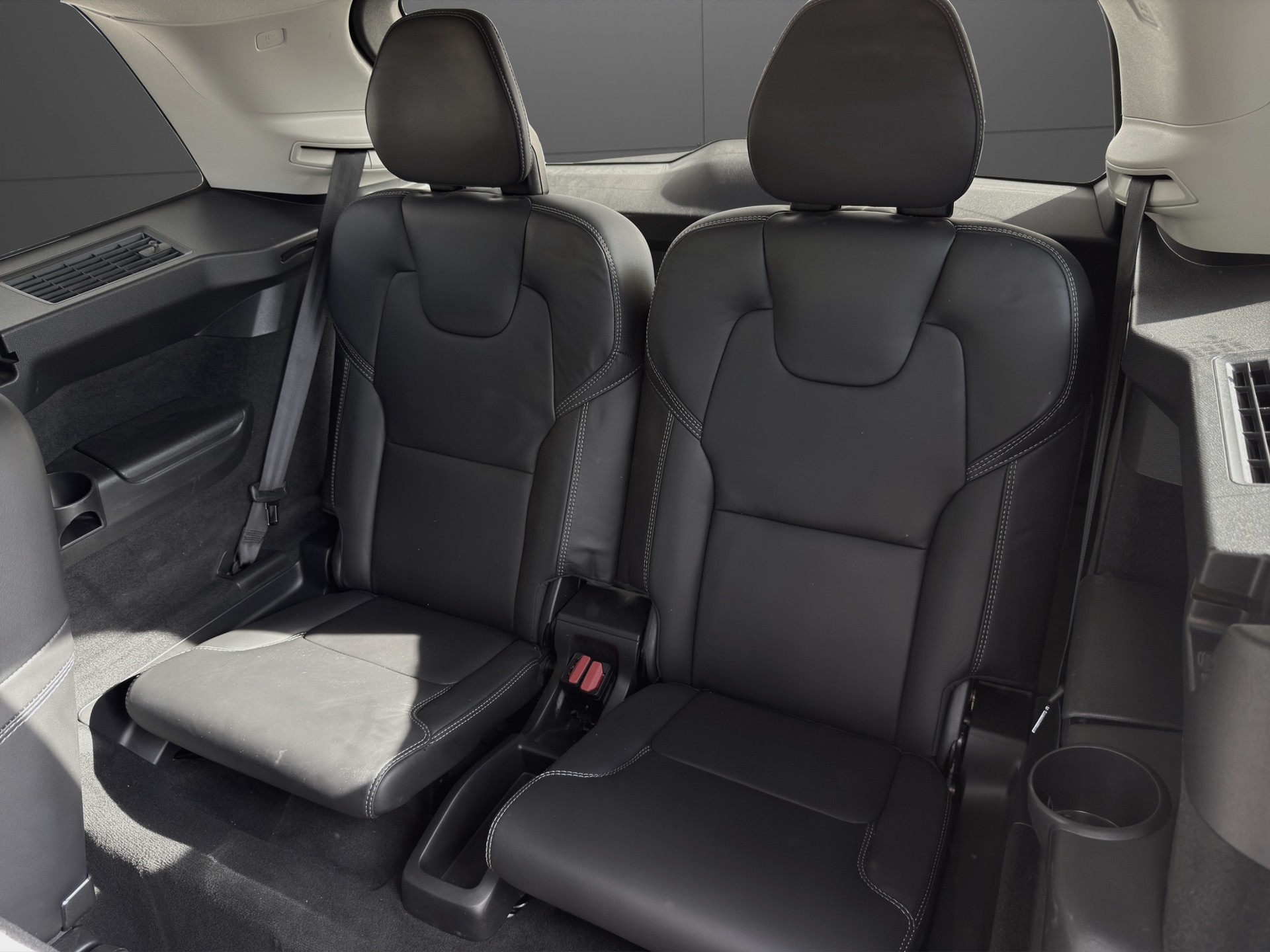 VOLVO XC90 T8 eAWD PluginHybrid Ultimate Dark Geartronic-image-11