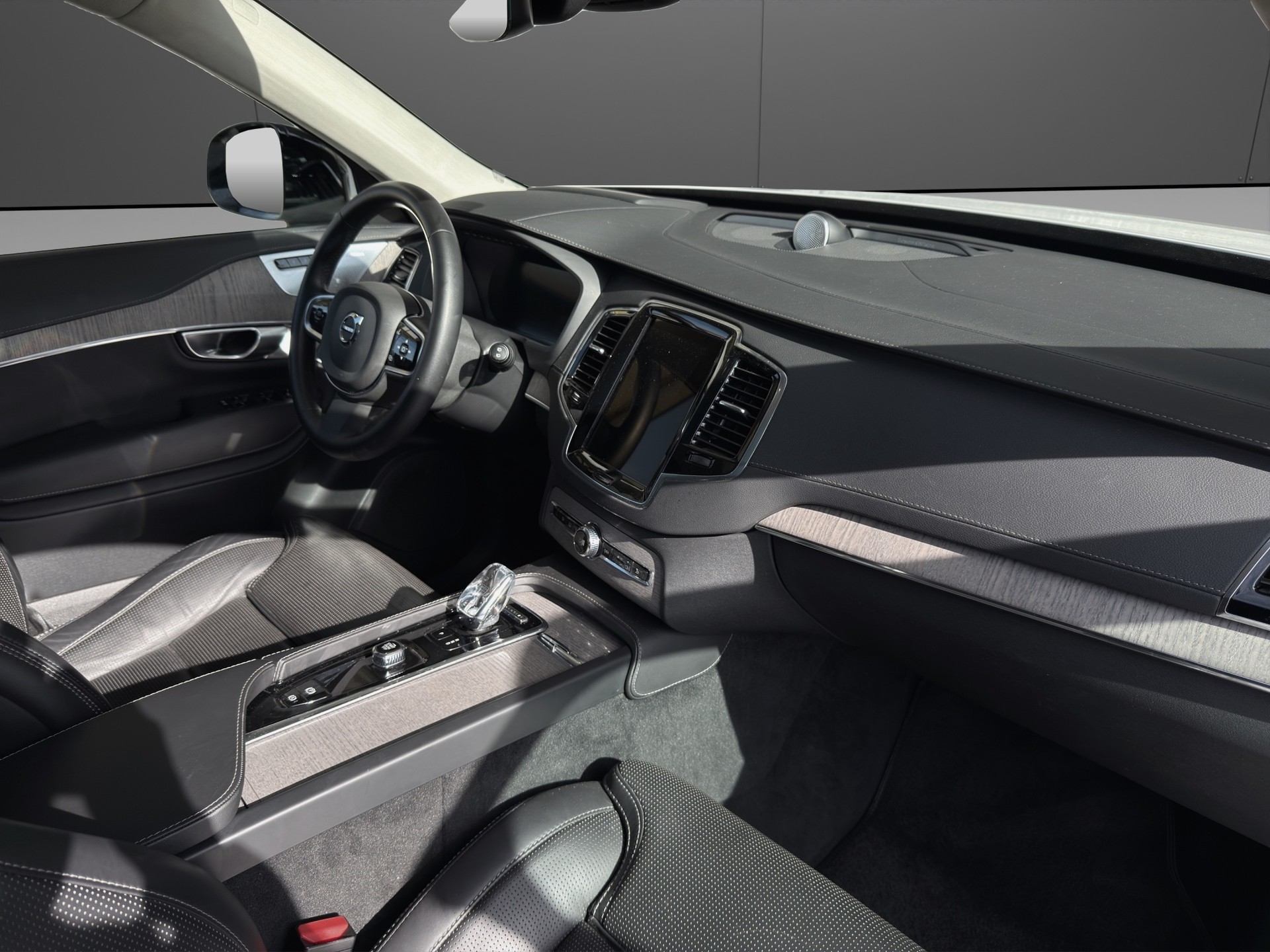VOLVO XC90 T8 eAWD PluginHybrid Ultimate Dark Geartronic-image-14